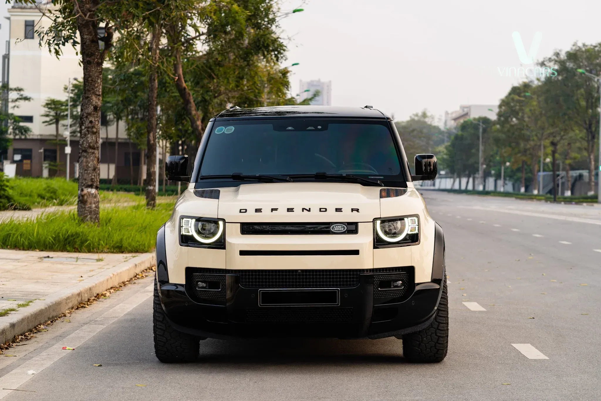 Land Rover Defender X Dynamic S LWB LE 2024