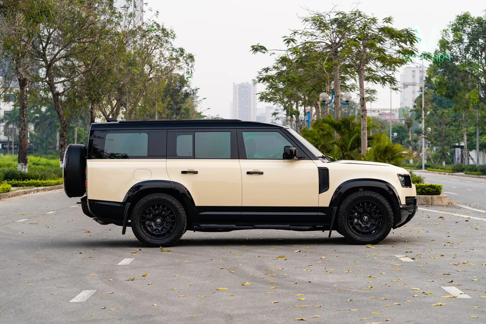 Land Rover Defender X Dynamic S LWB LE 2024