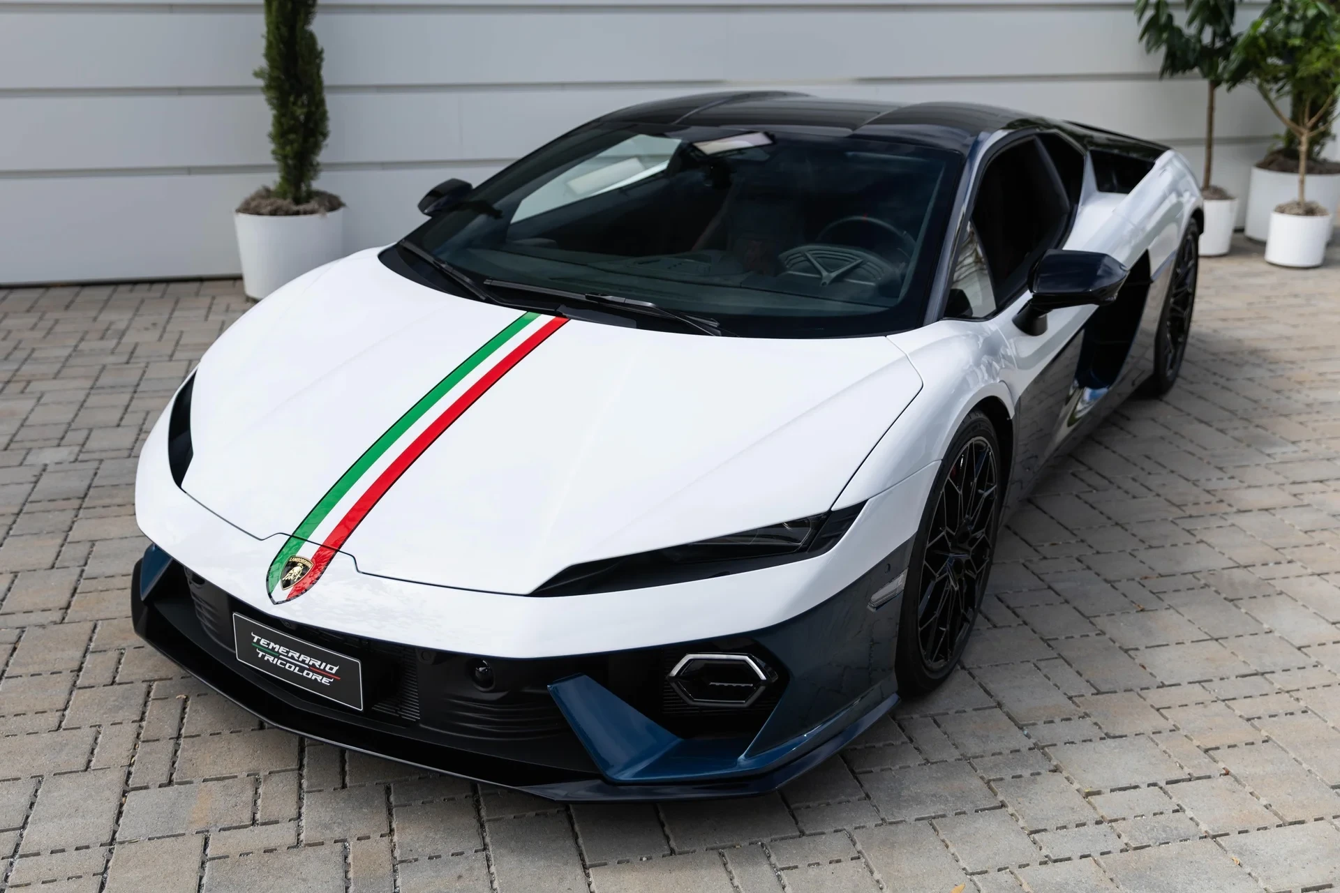 Cận cảnh siêu xe Lamborghini Temerario Tricolore