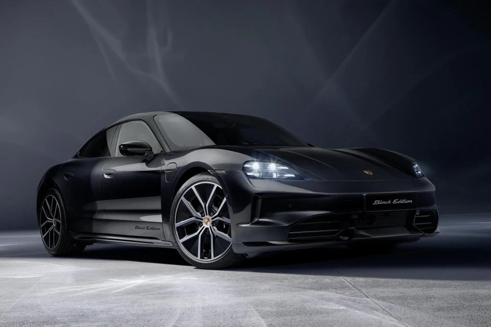 Porsche Taycan 'ngầu' hơn với phiên bản Black Edition