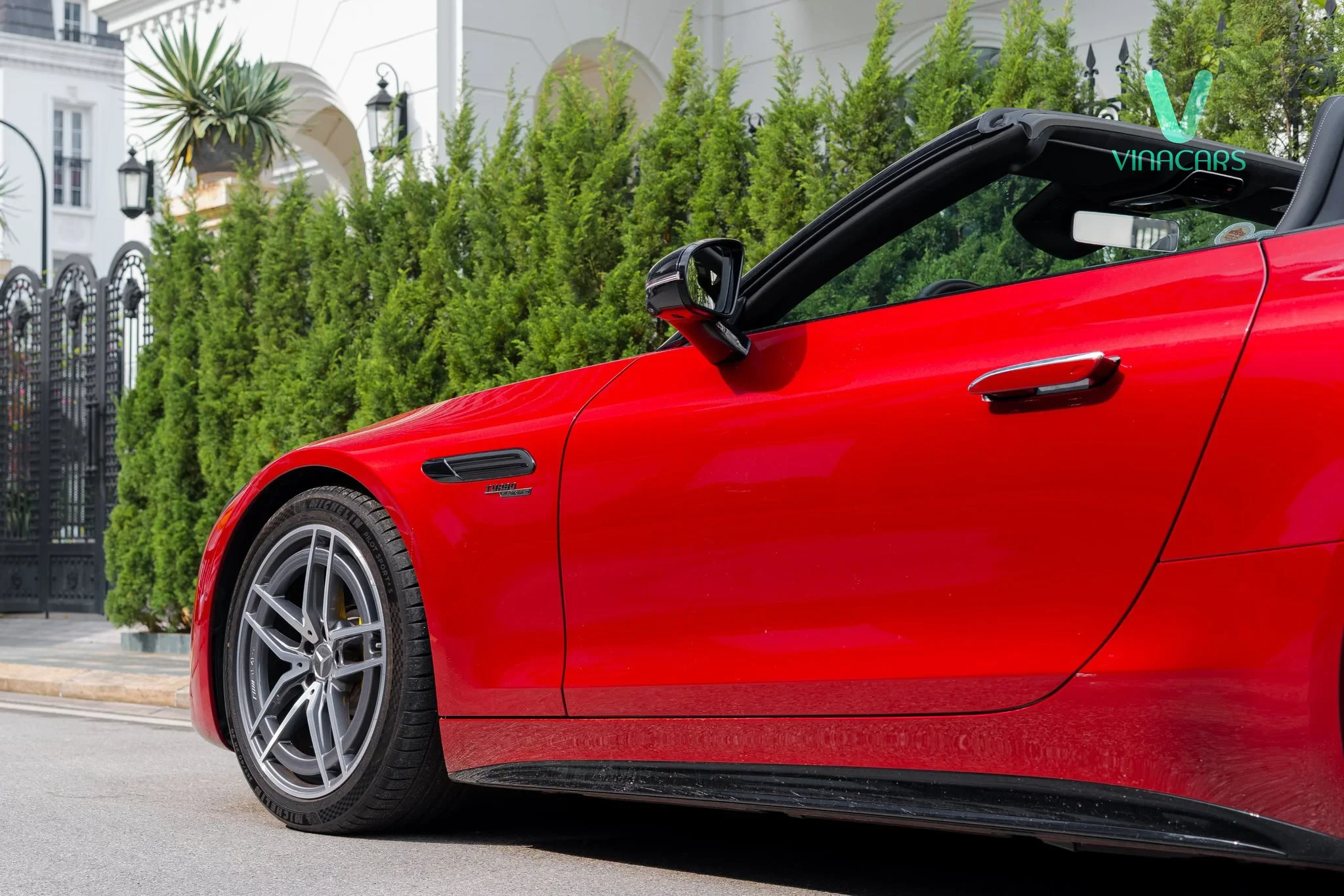 Mercedes SL43 AMG Convertible 2023
