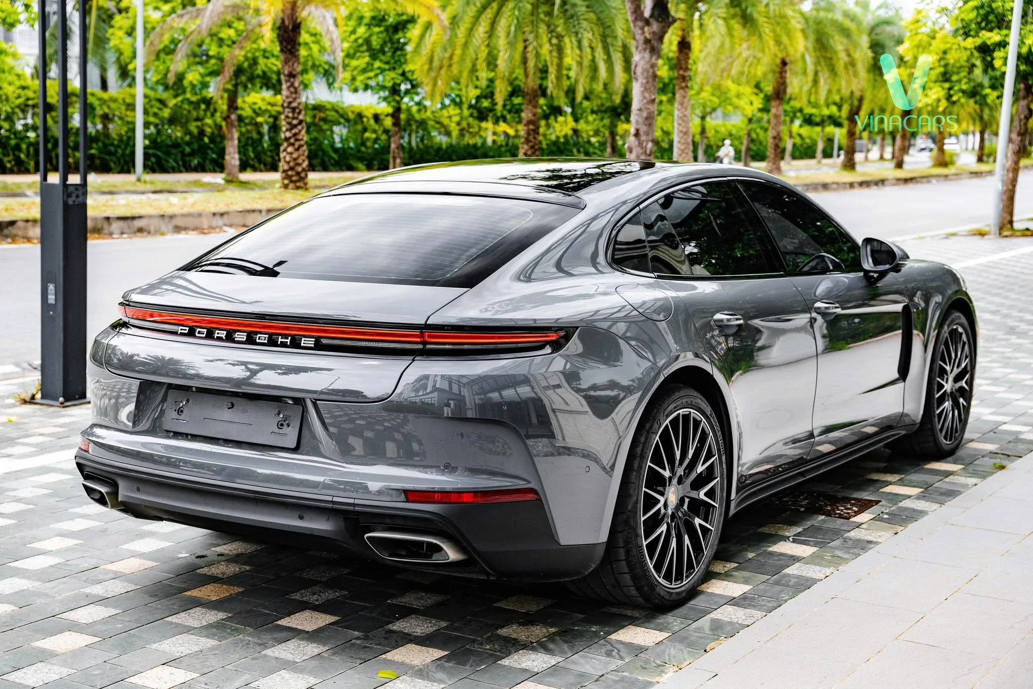 Porsche Panamera 2024