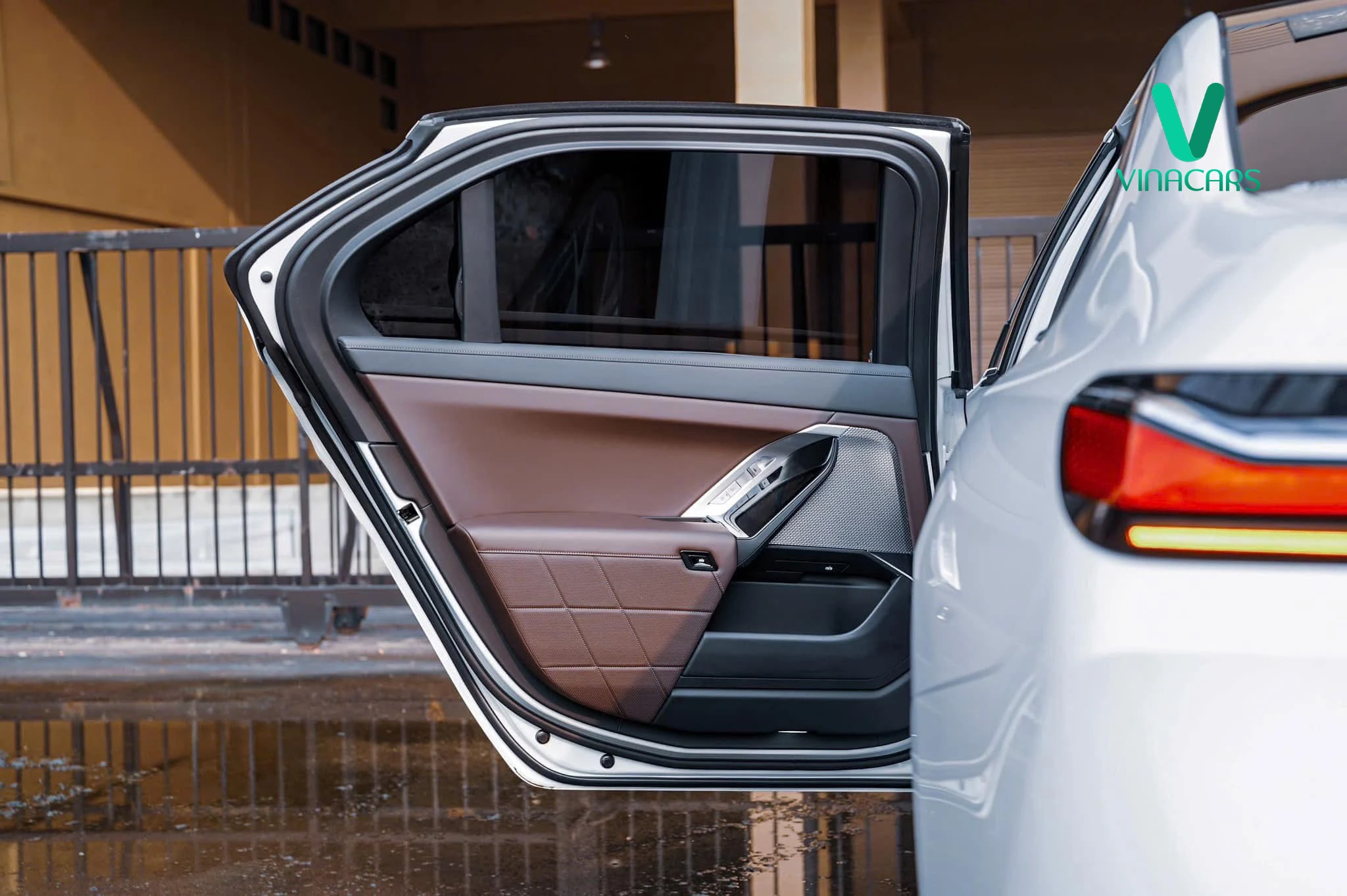 BMW 735Li Pure Execllence 2023