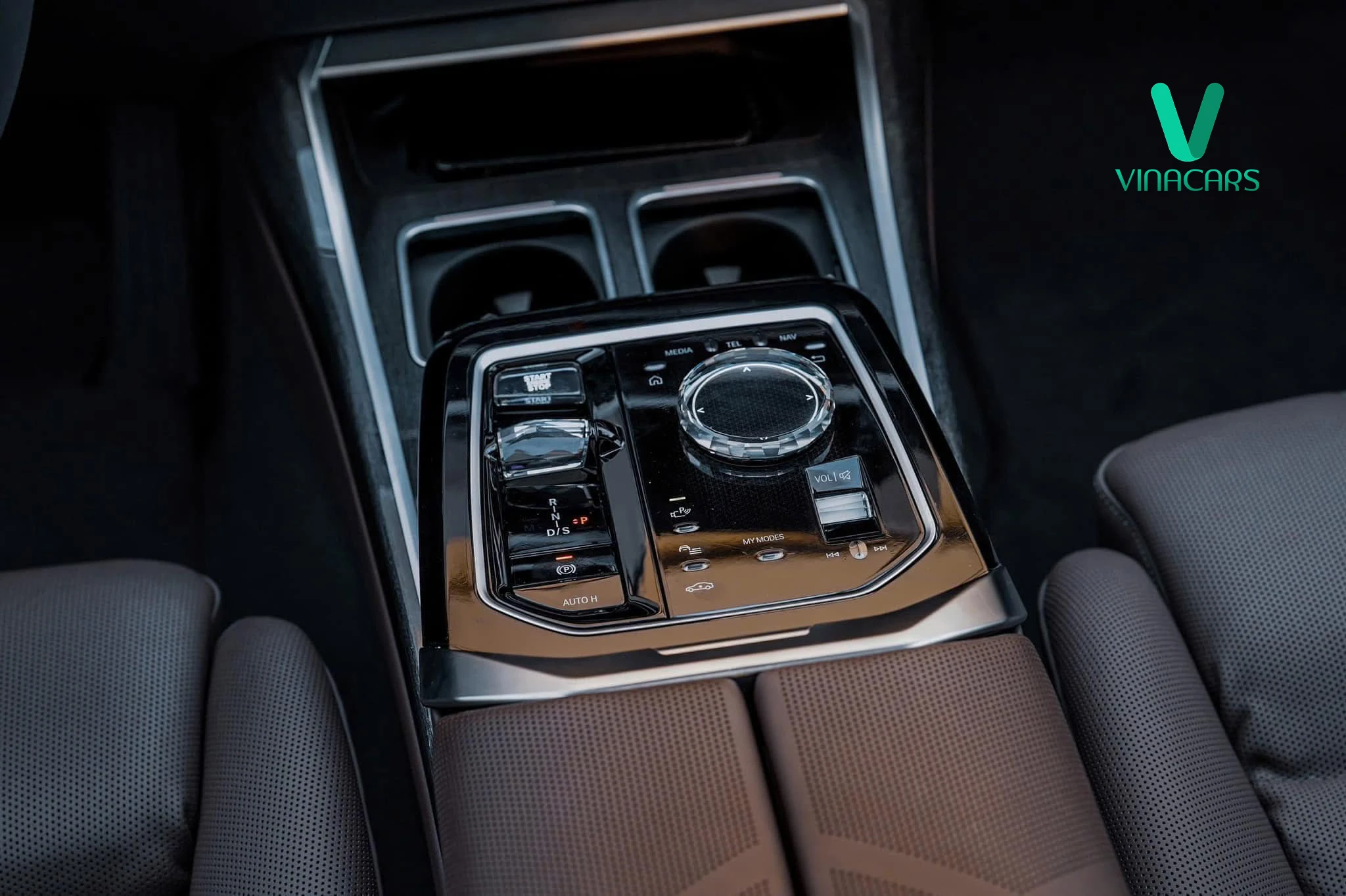 BMW 735Li Pure Execllence 2023
