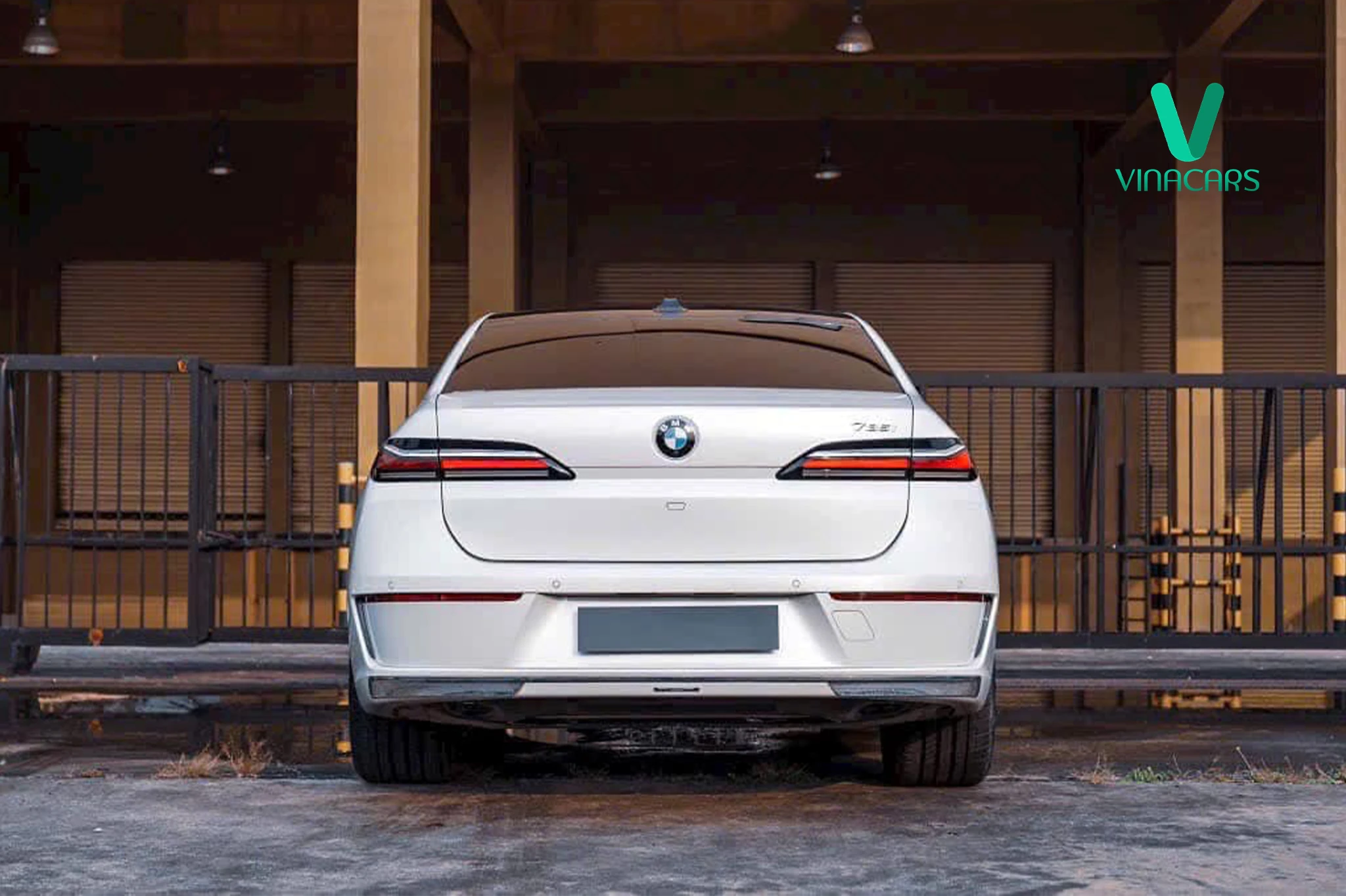 BMW 735Li Pure Execllence 2023