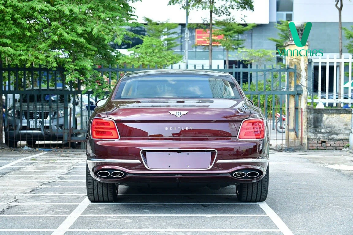 Bentley Flying Spur V8 First Edition 2024