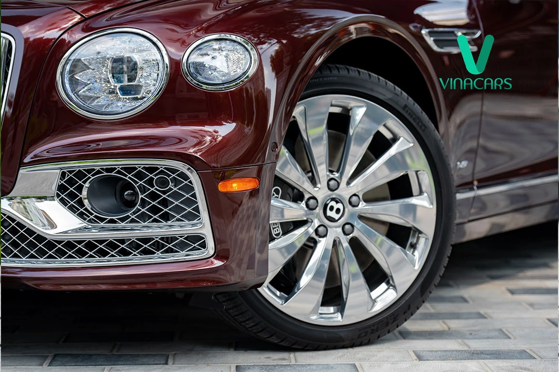 Bentley Flying Spur V8 First Edition 2024