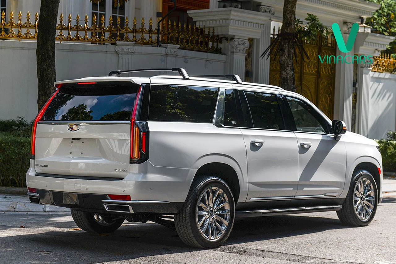 Cadillac Escalade ESV Premium Luxury 600D 2024