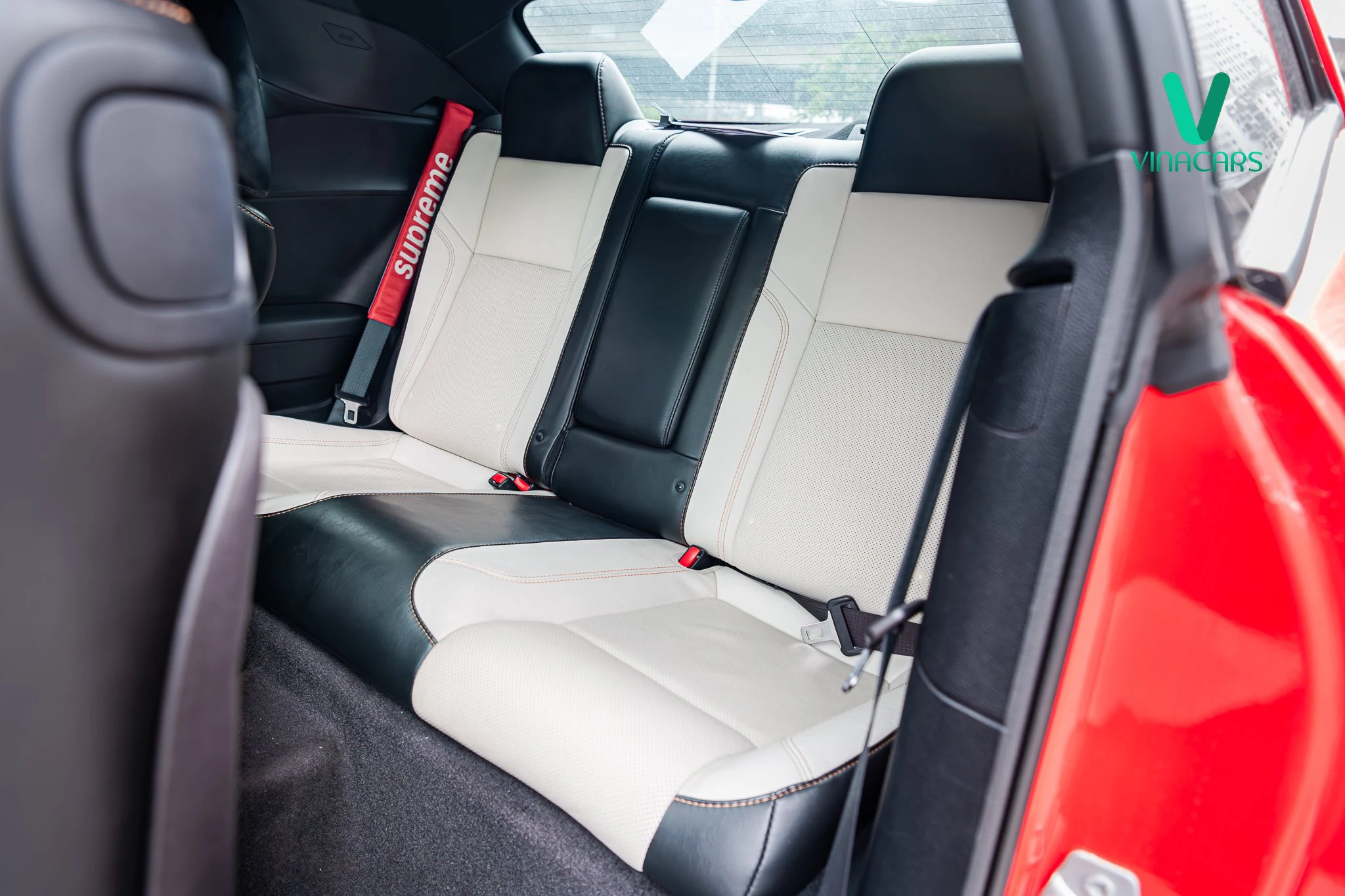 Dodge Challenger SXT 2016