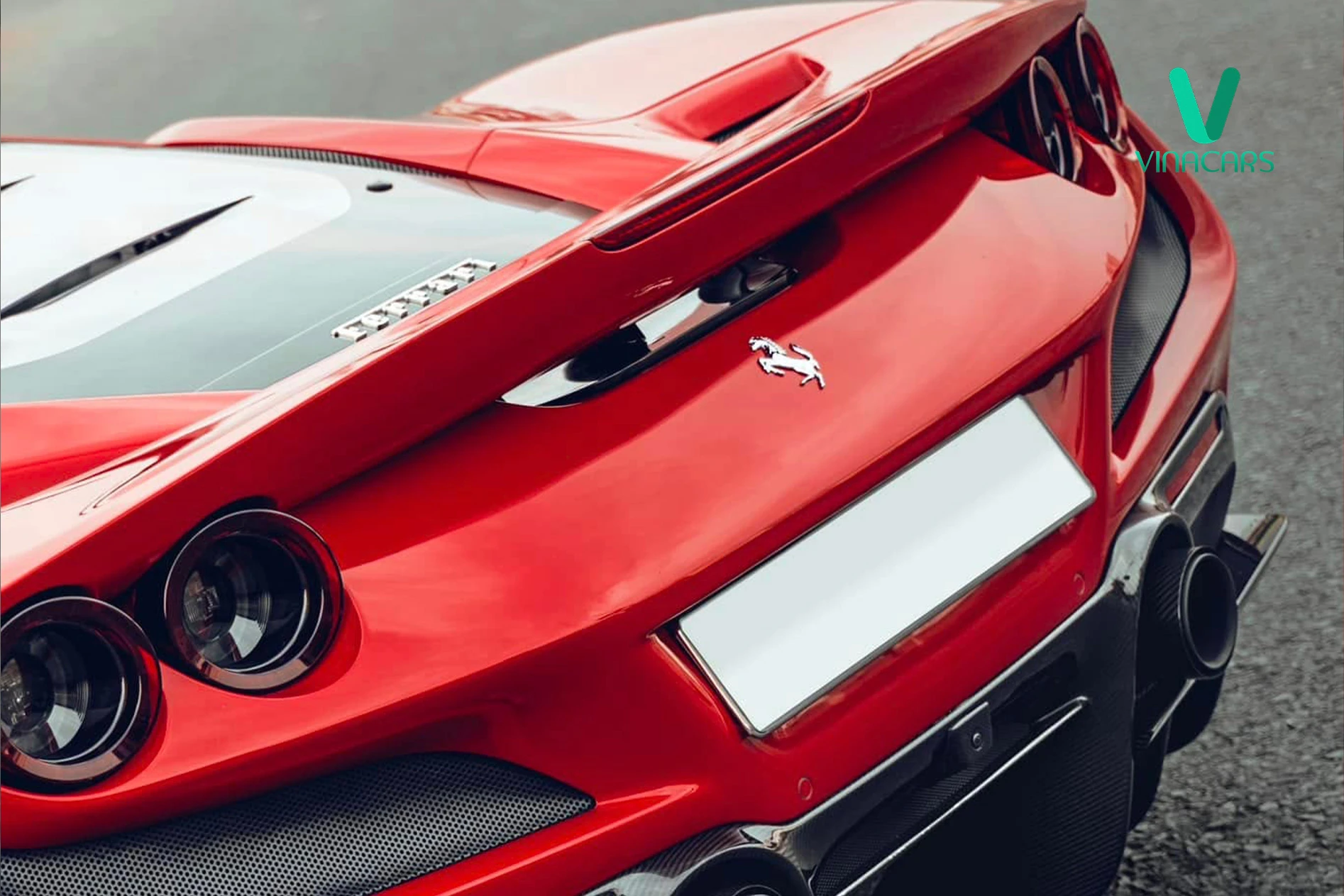 Ferrari F8 Tributo 2022