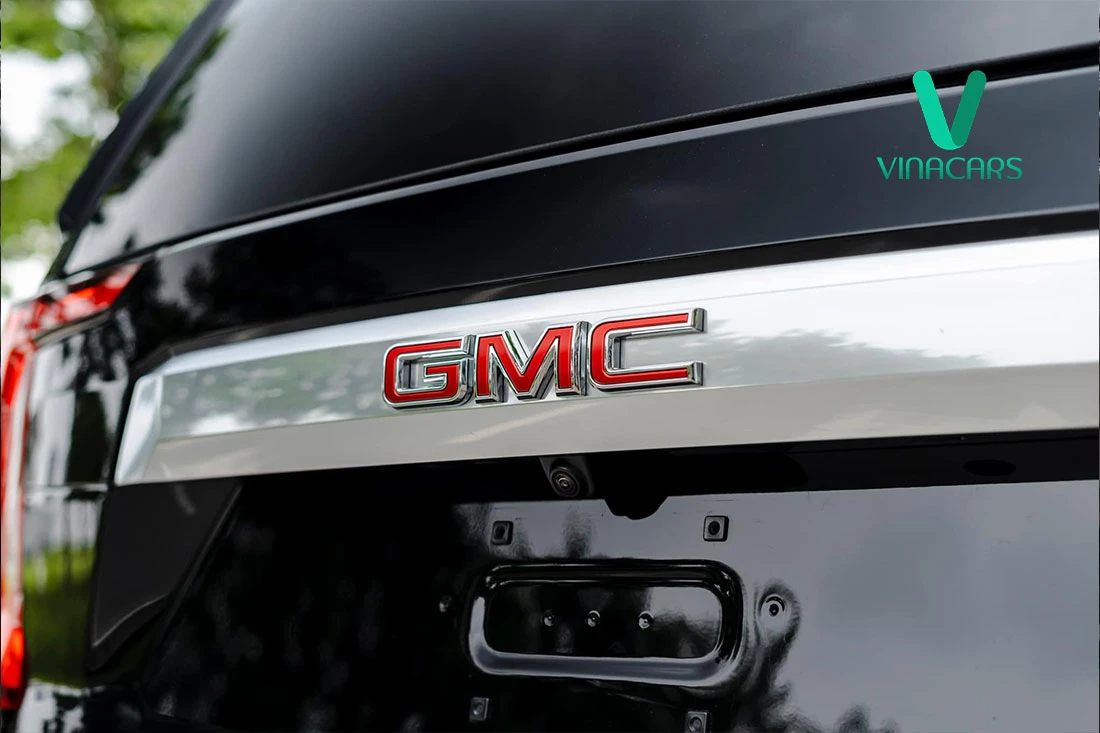 GMC Yukon Denali XL 2024