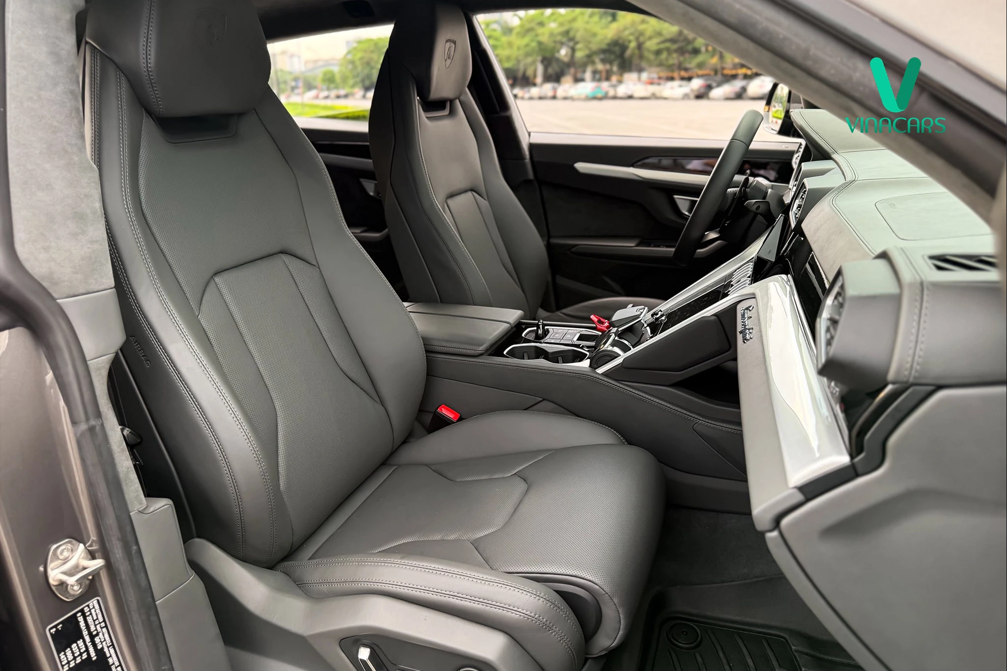 Lamborghini Urus 2022 4 seats 2023