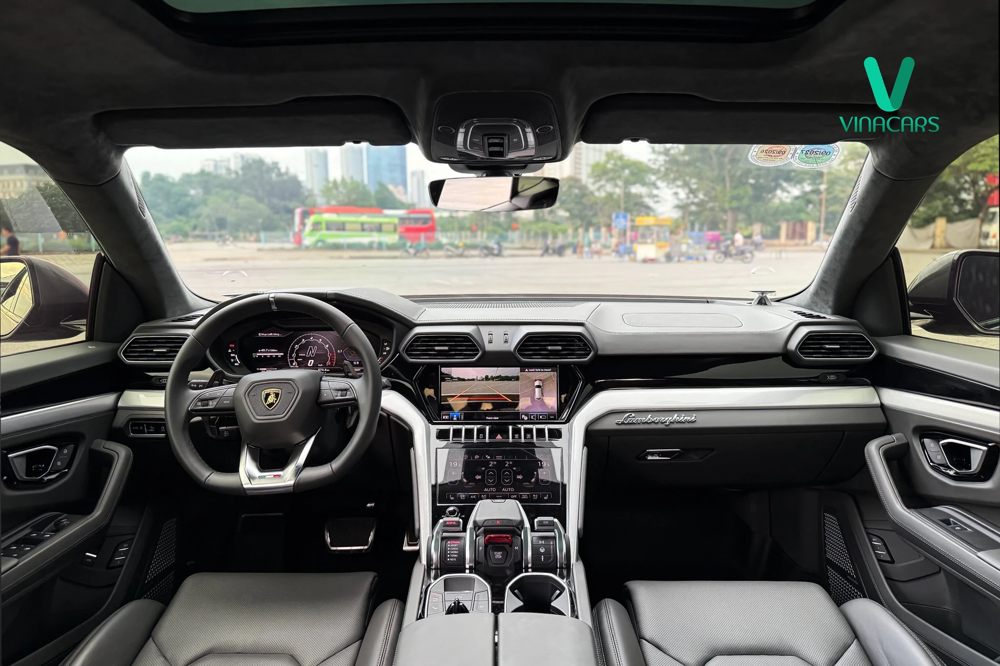 Lamborghini Urus 2022 4 seats 2023