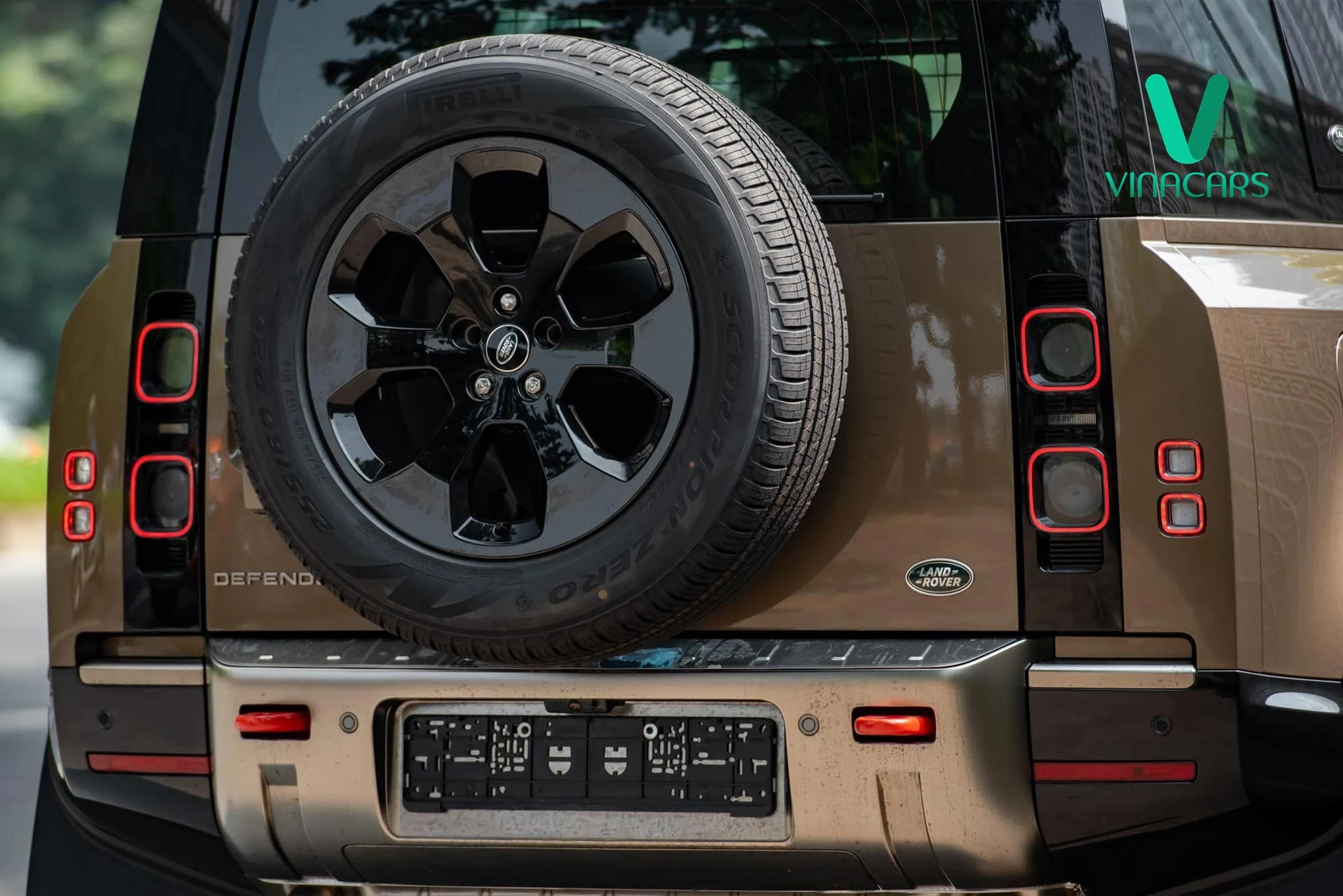 Land Rover Defender 110X 2024