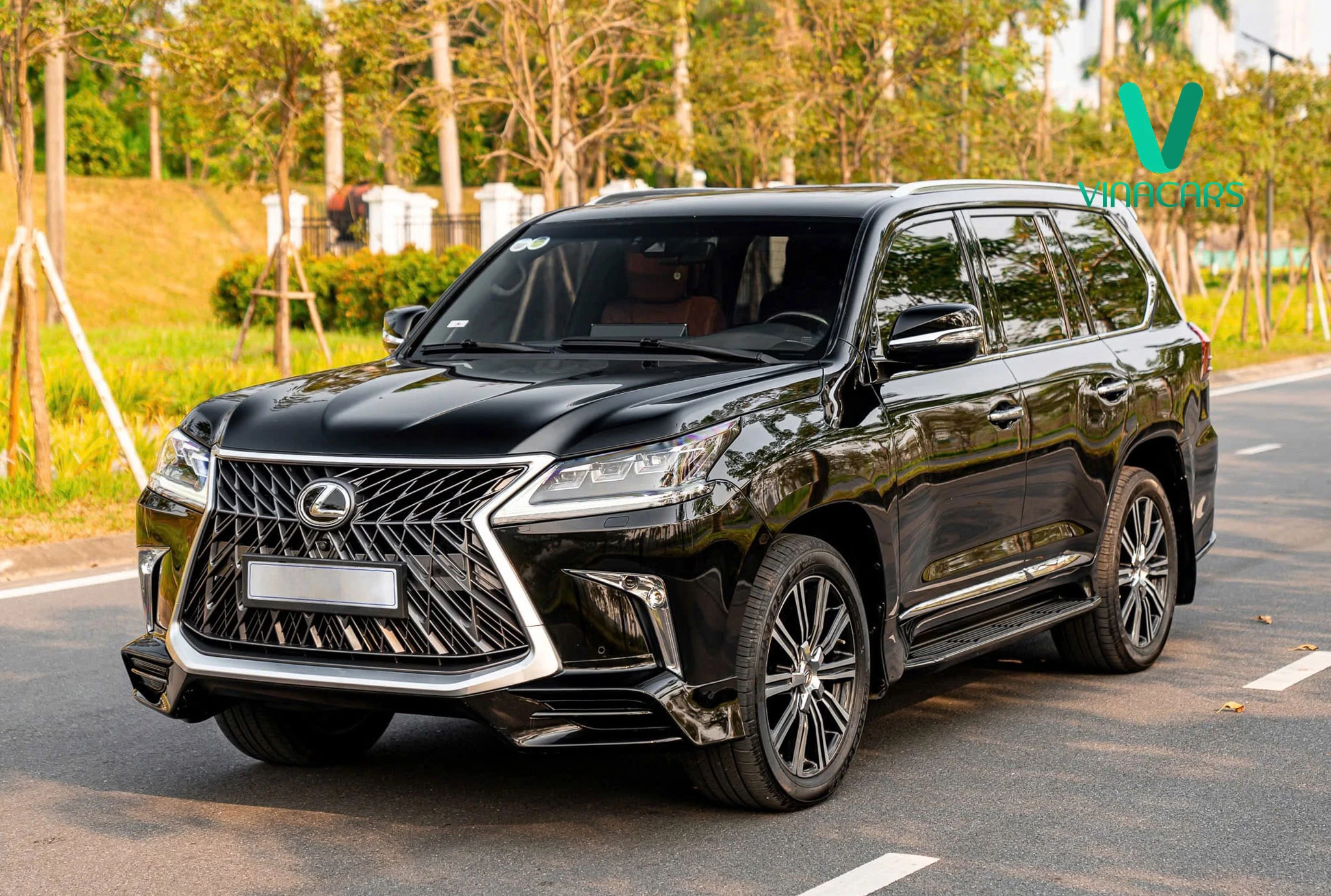 Lexus LX570 MBS 2019