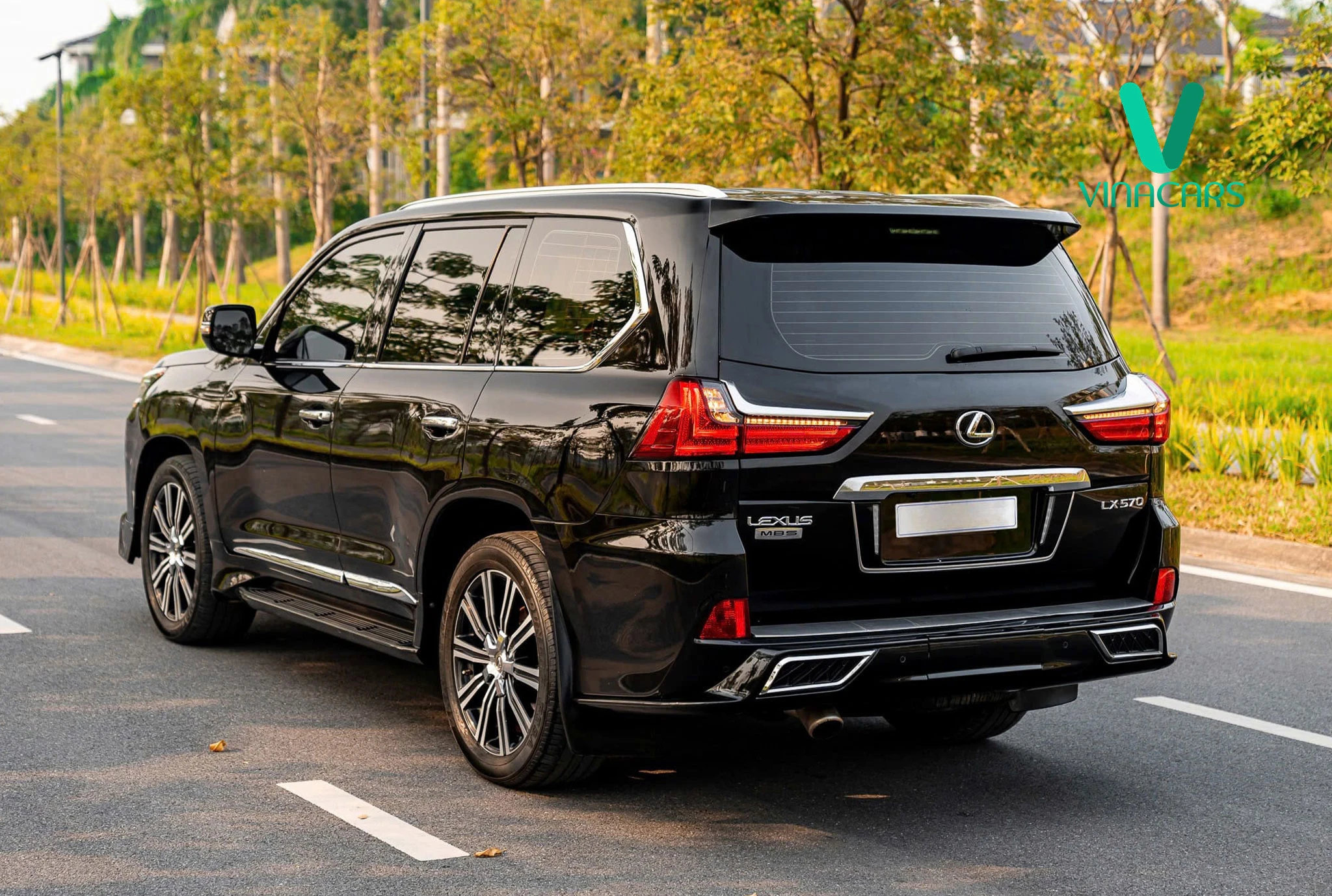 Lexus LX570 MBS 2019