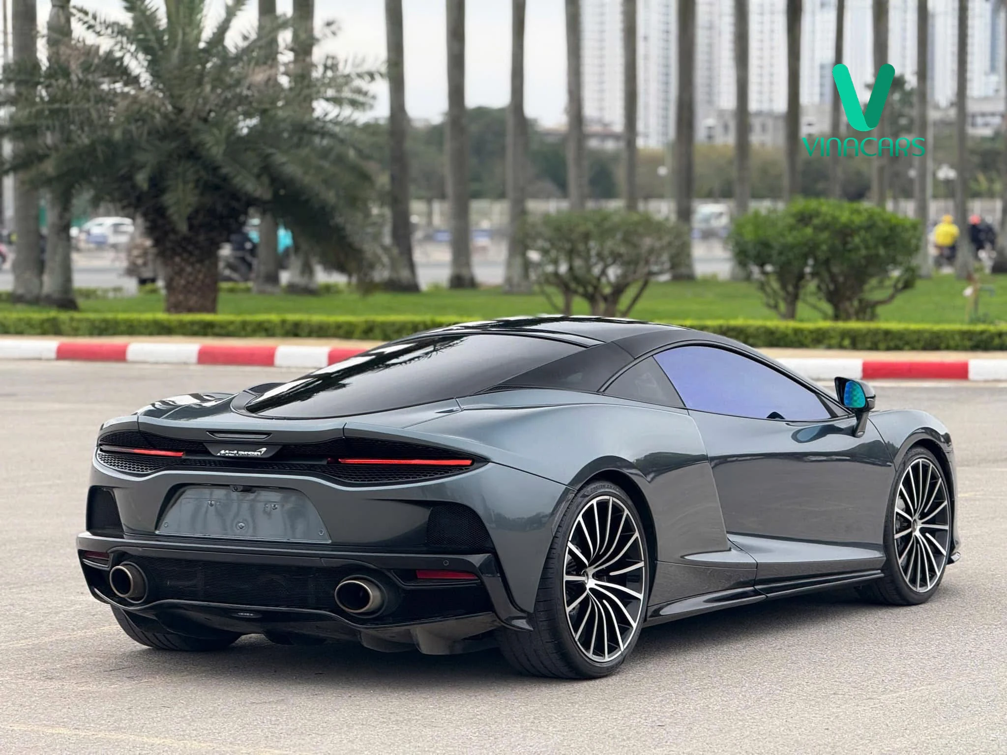 McLaren GT 2020