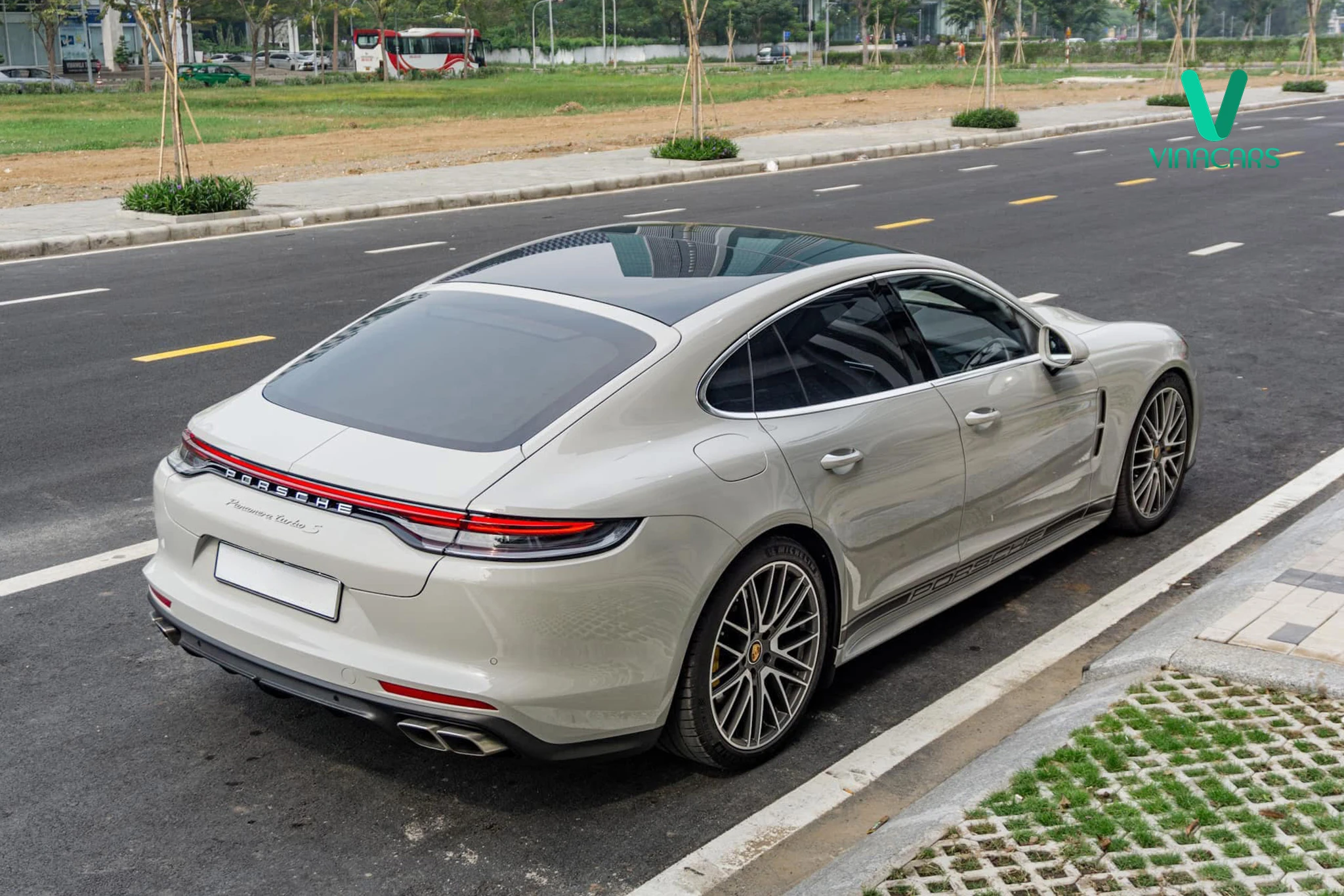 Porsche Panamera Turbo S 2022