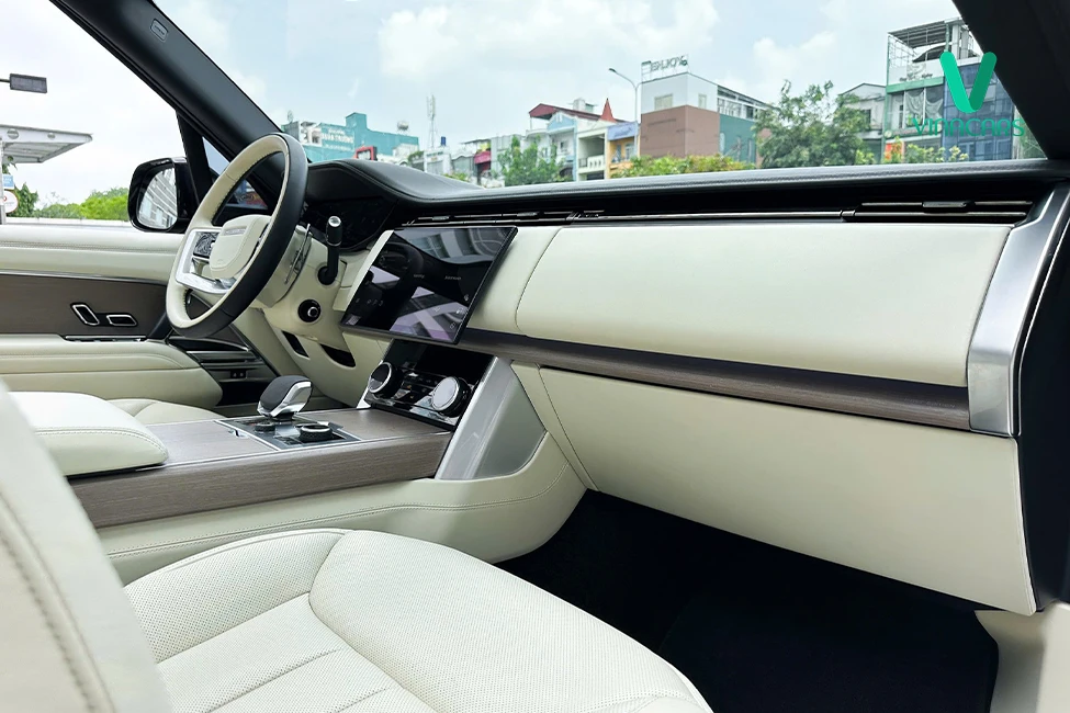 Range Rover SWB P400 First Edition 2024