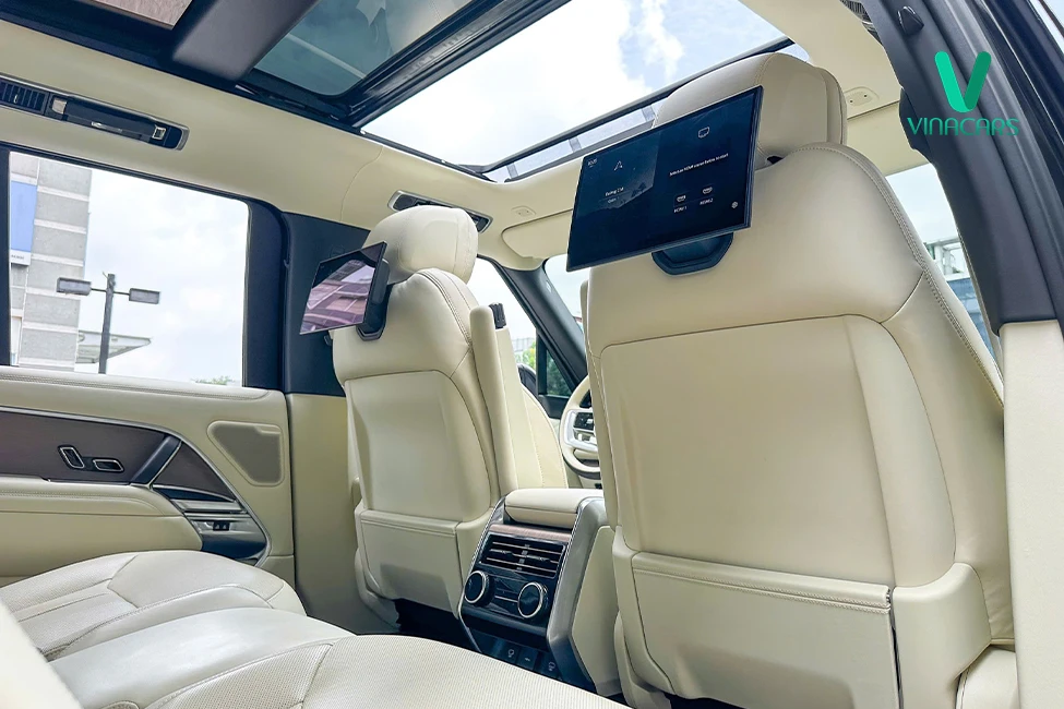 Range Rover SWB P400 First Edition 2024