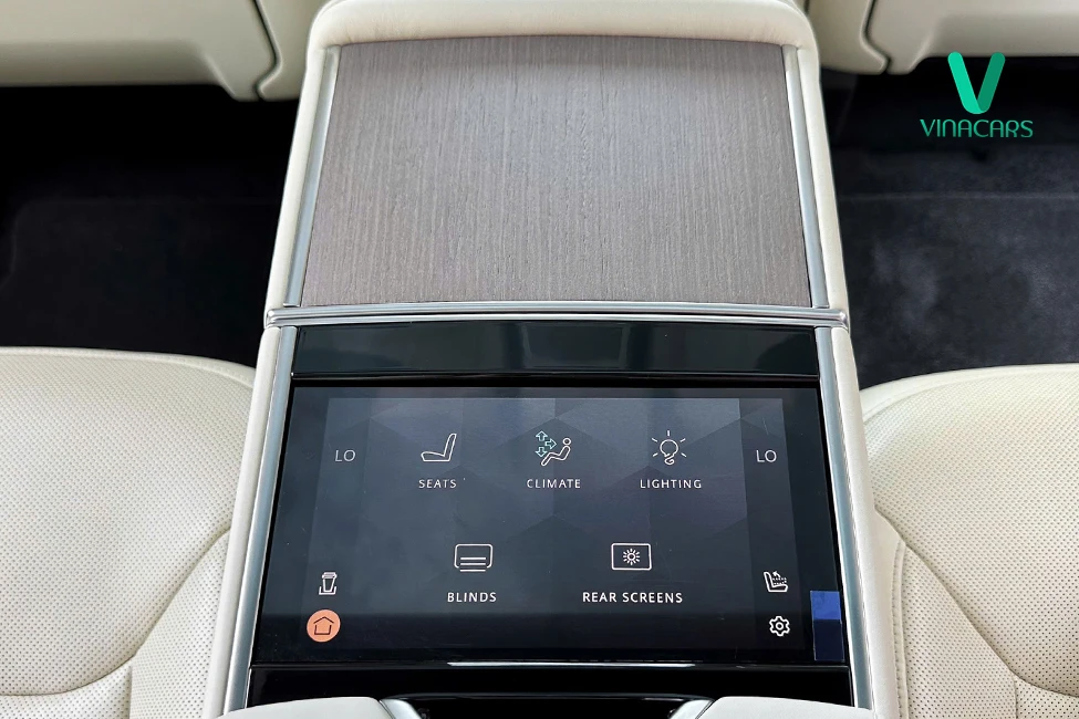 Range Rover SWB P400 First Edition 2024