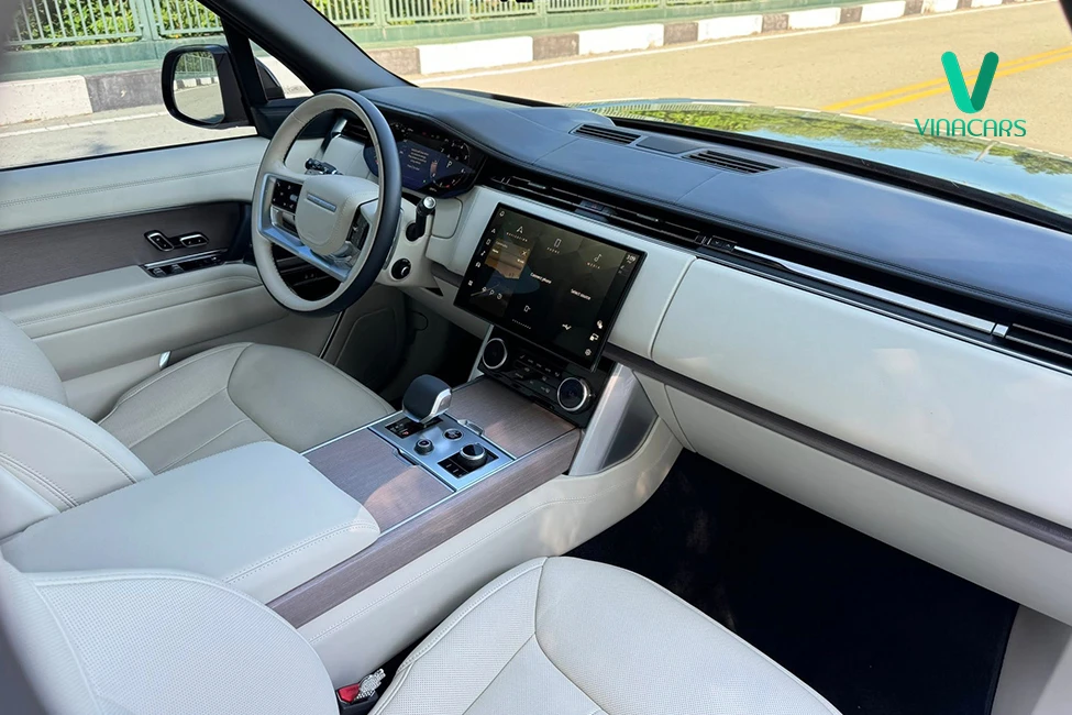 Range Rover SWB P400 First Edition 2024