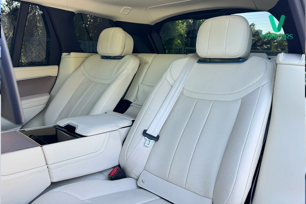 Range Rover SWB P400 First Edition 2024