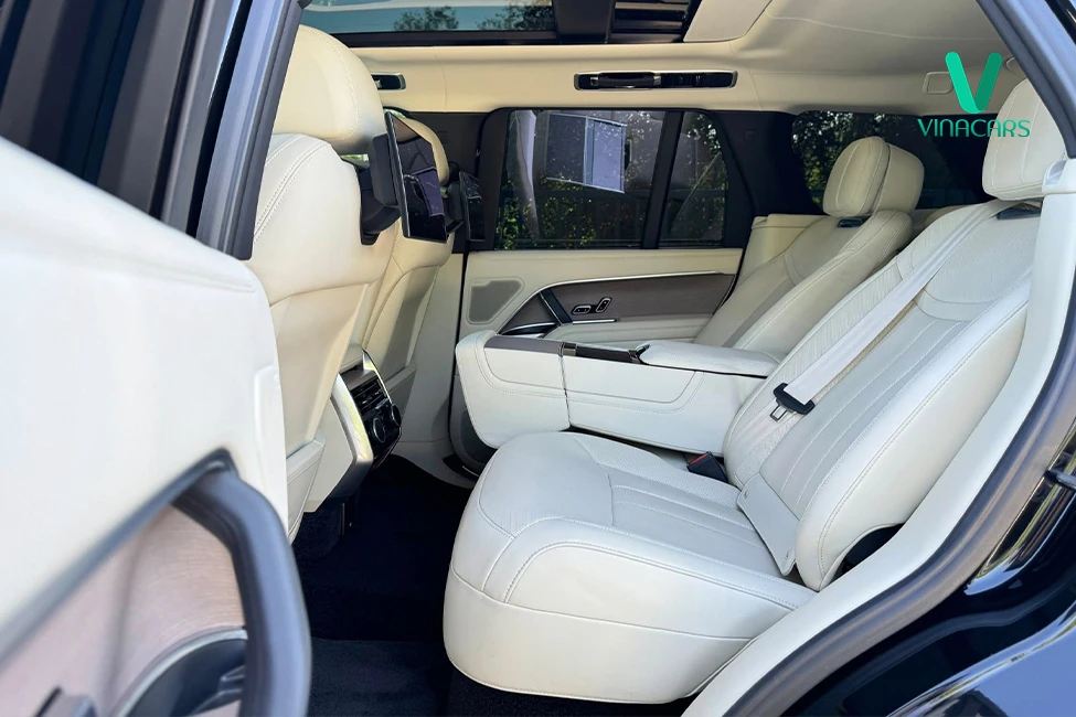 Range Rover SWB P400 First Edition 2024