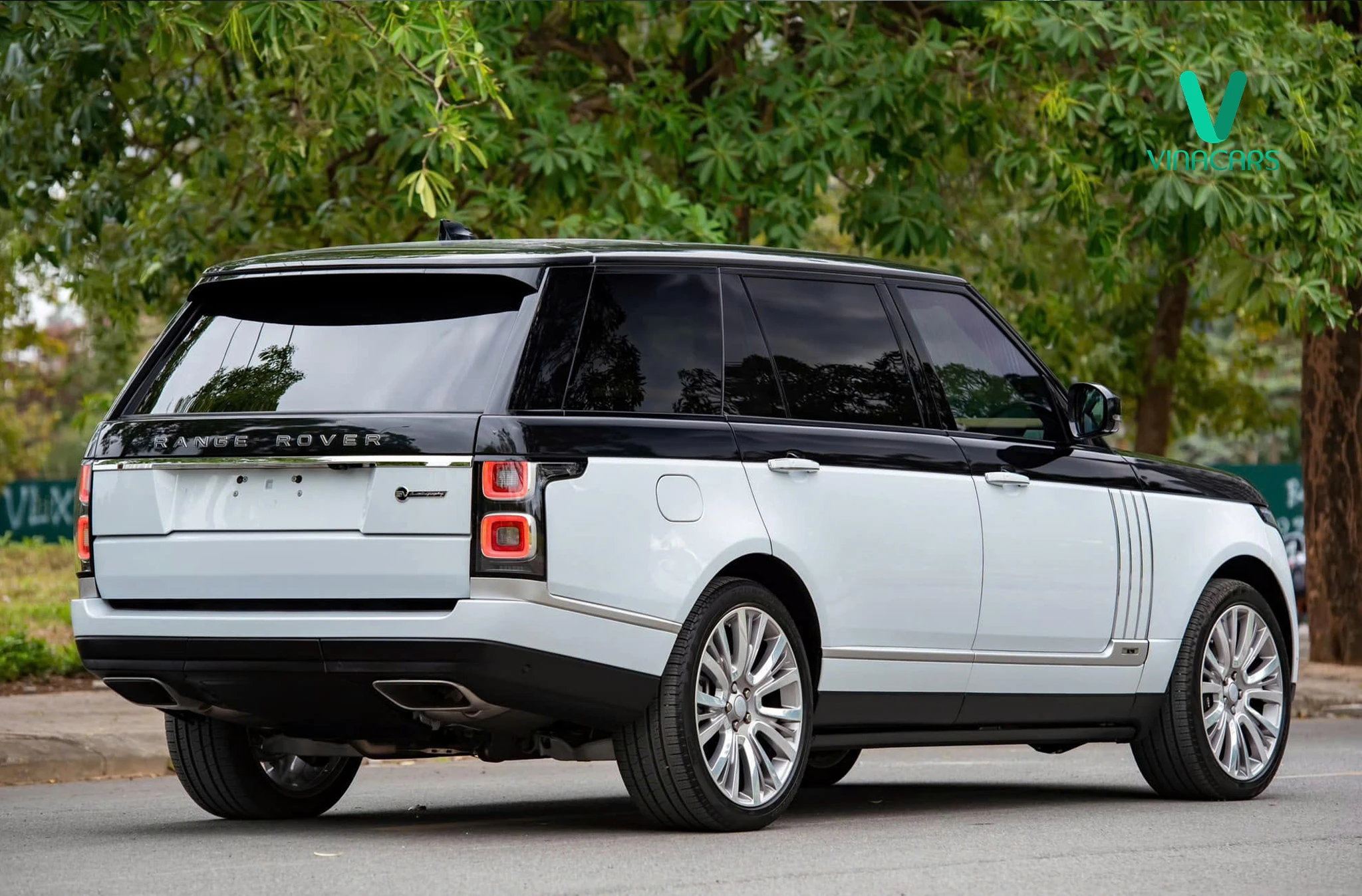Range Rover SV Autobiography LWB 5.0 2022