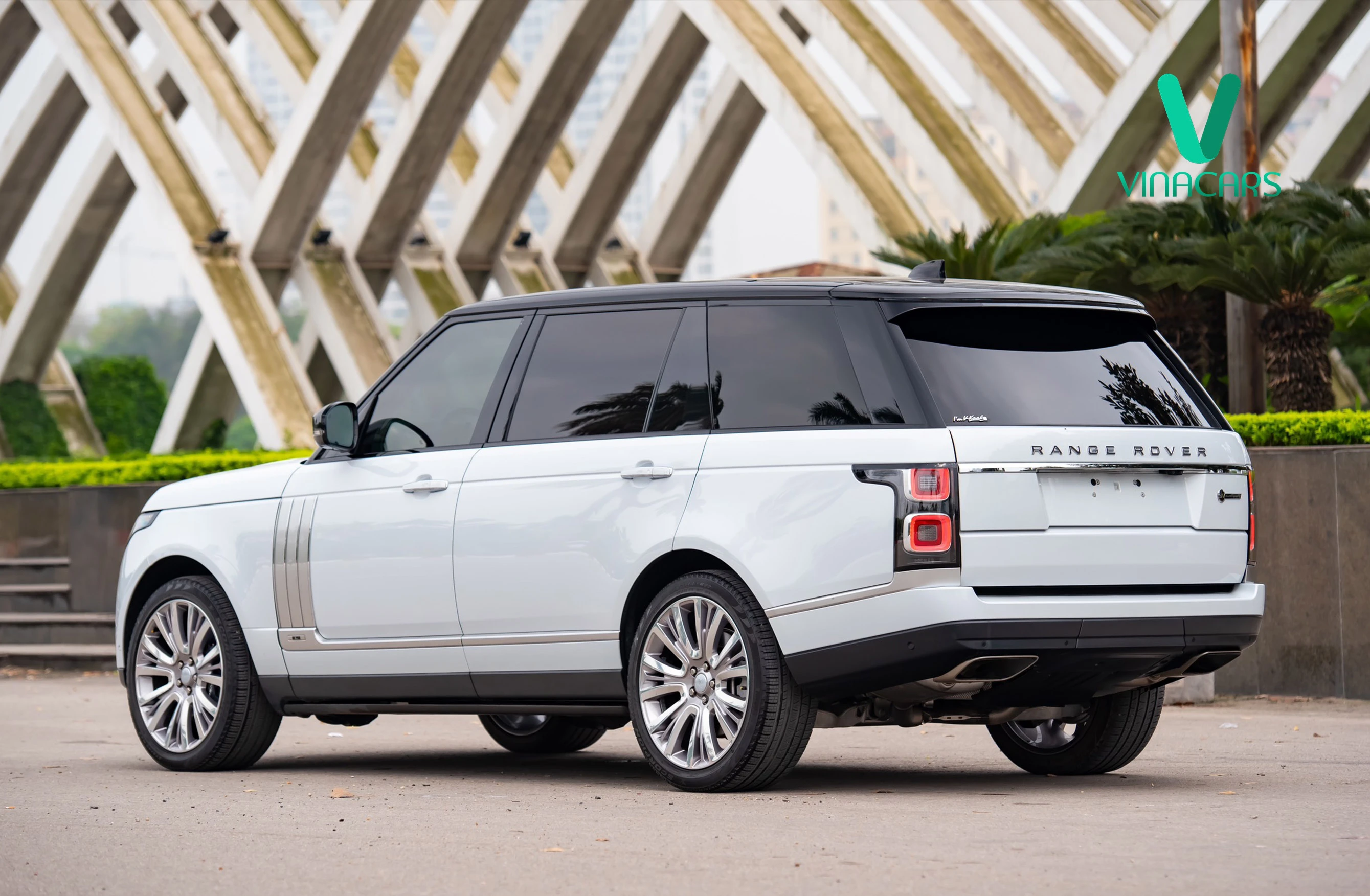 Range Rover SV Autobiography 3.0 LWB 2021