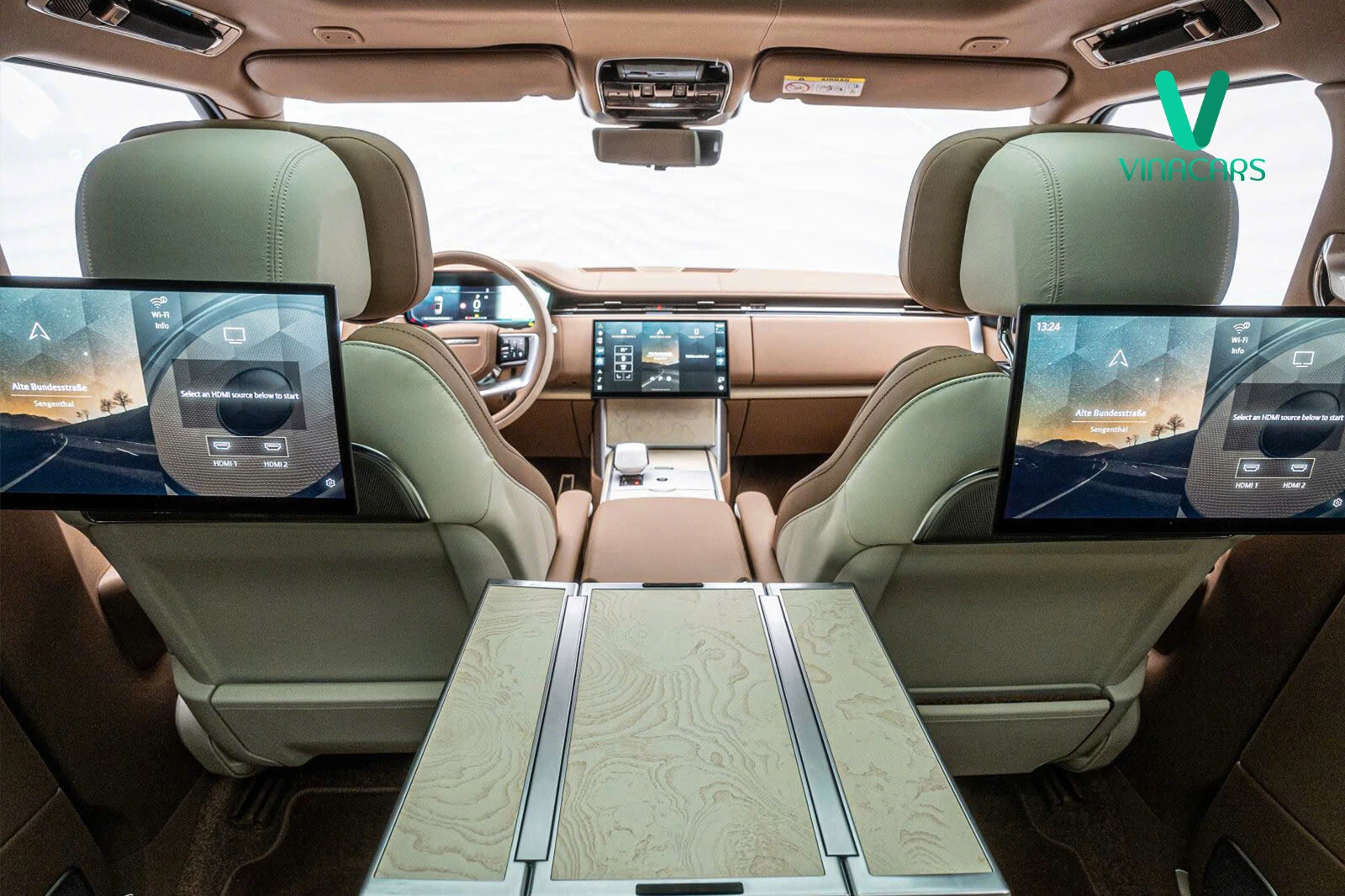 Range Rover SV  P615 2025