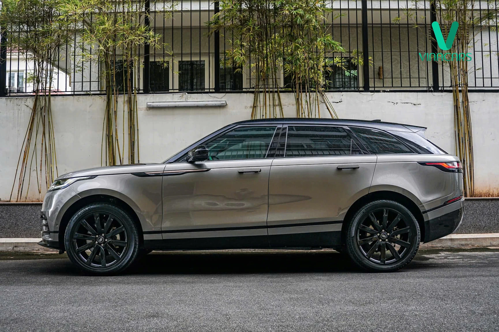 Range Rover Velar R-Dynamic P300 SE 2019