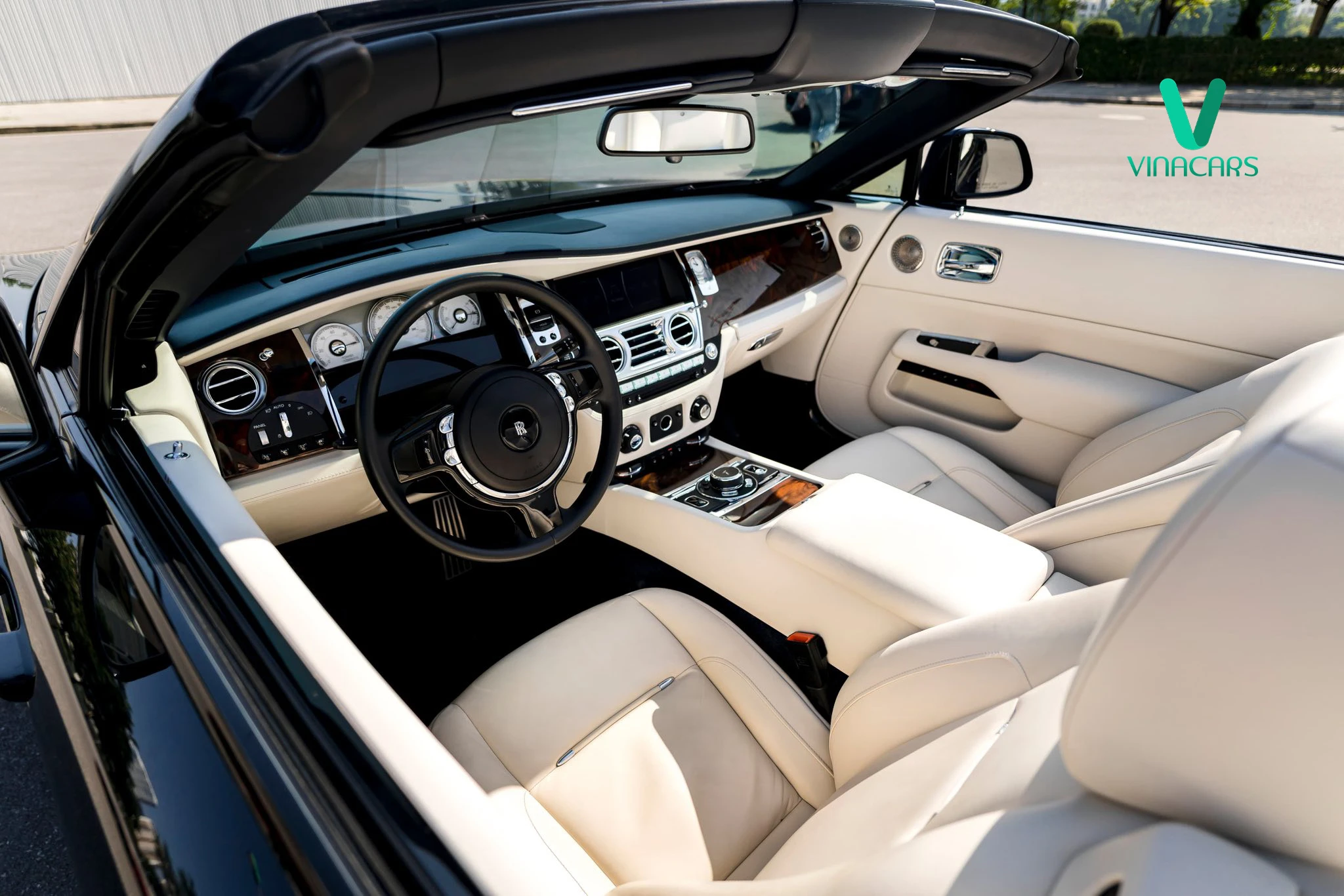 Rolls Royce Dawn 2017