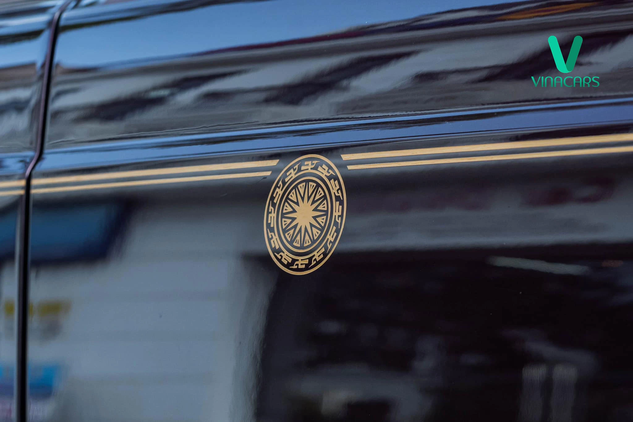 Rolls Royce Phantom Dong Son Collection EWB 2015