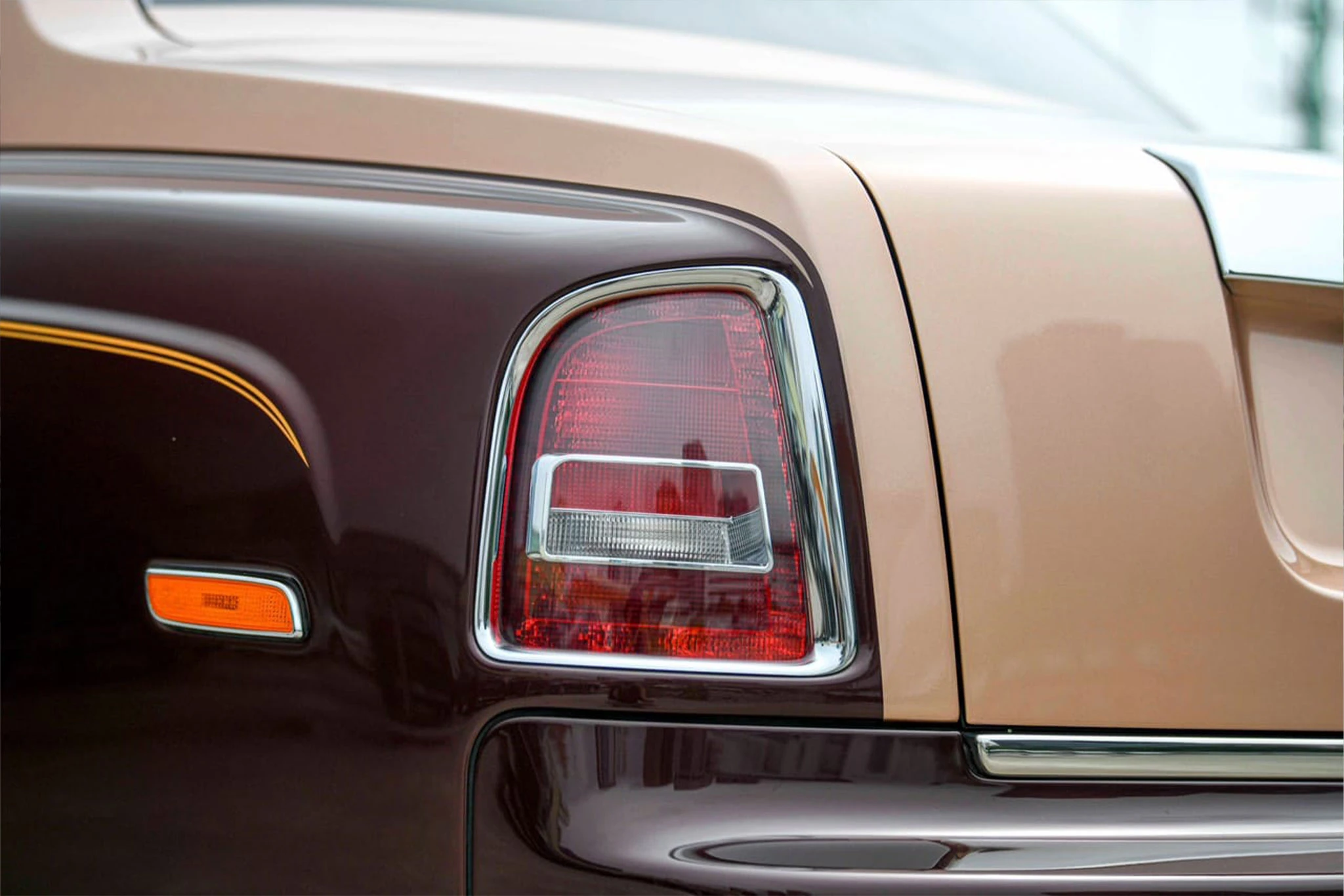 Rolls Royce Phantom Dong Son Collection EWB 2015