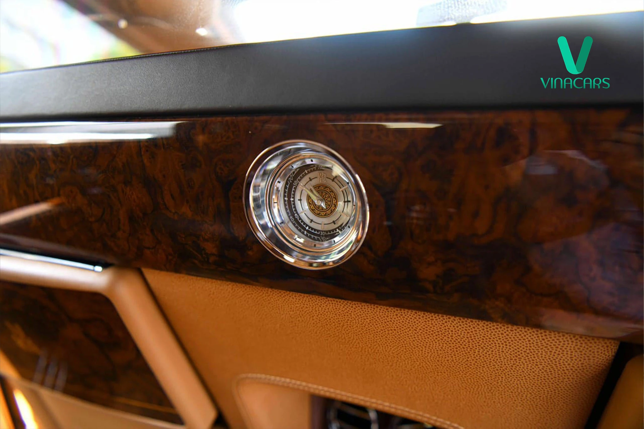 Rolls Royce Phantom Dong Son Collection EWB 2015