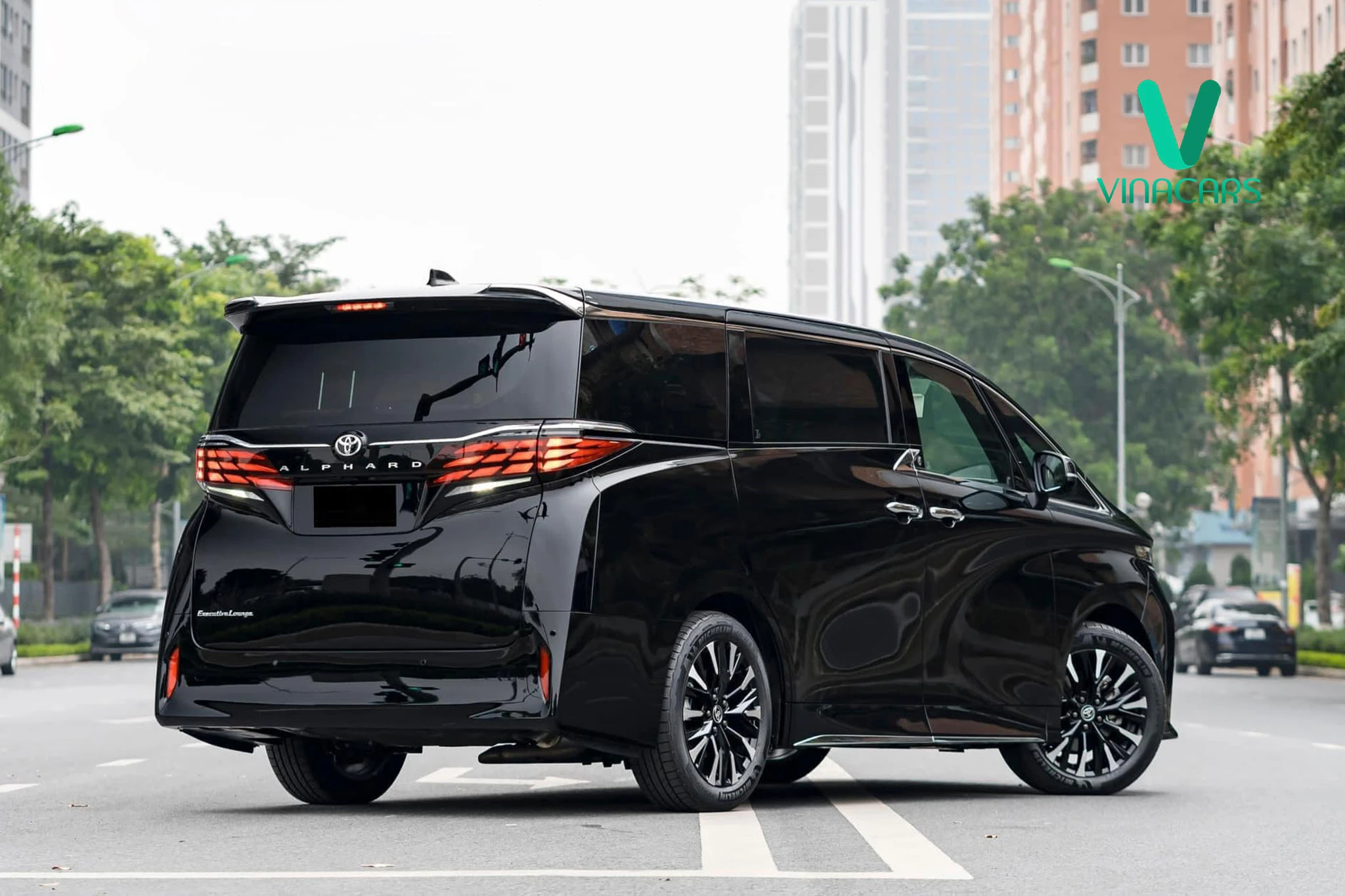 Toyota Alphard 2024