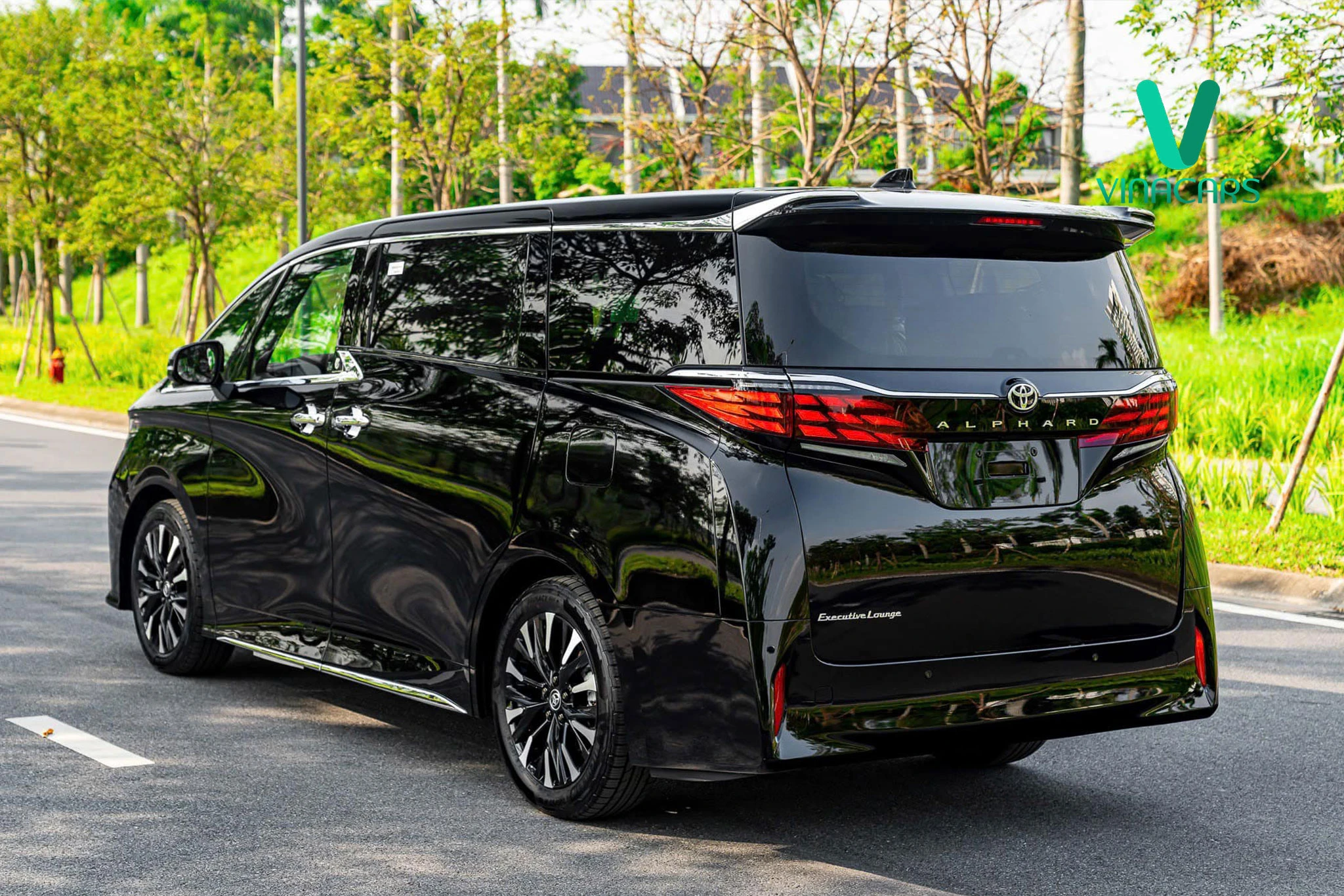 Toyota Alphard 2024