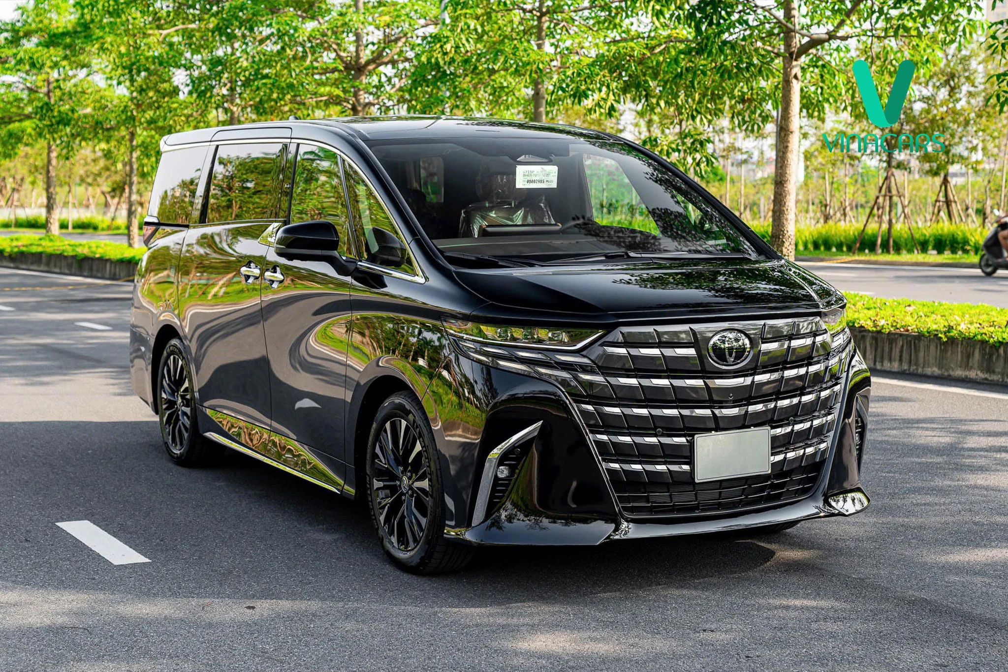 Toyota Alphard 2024