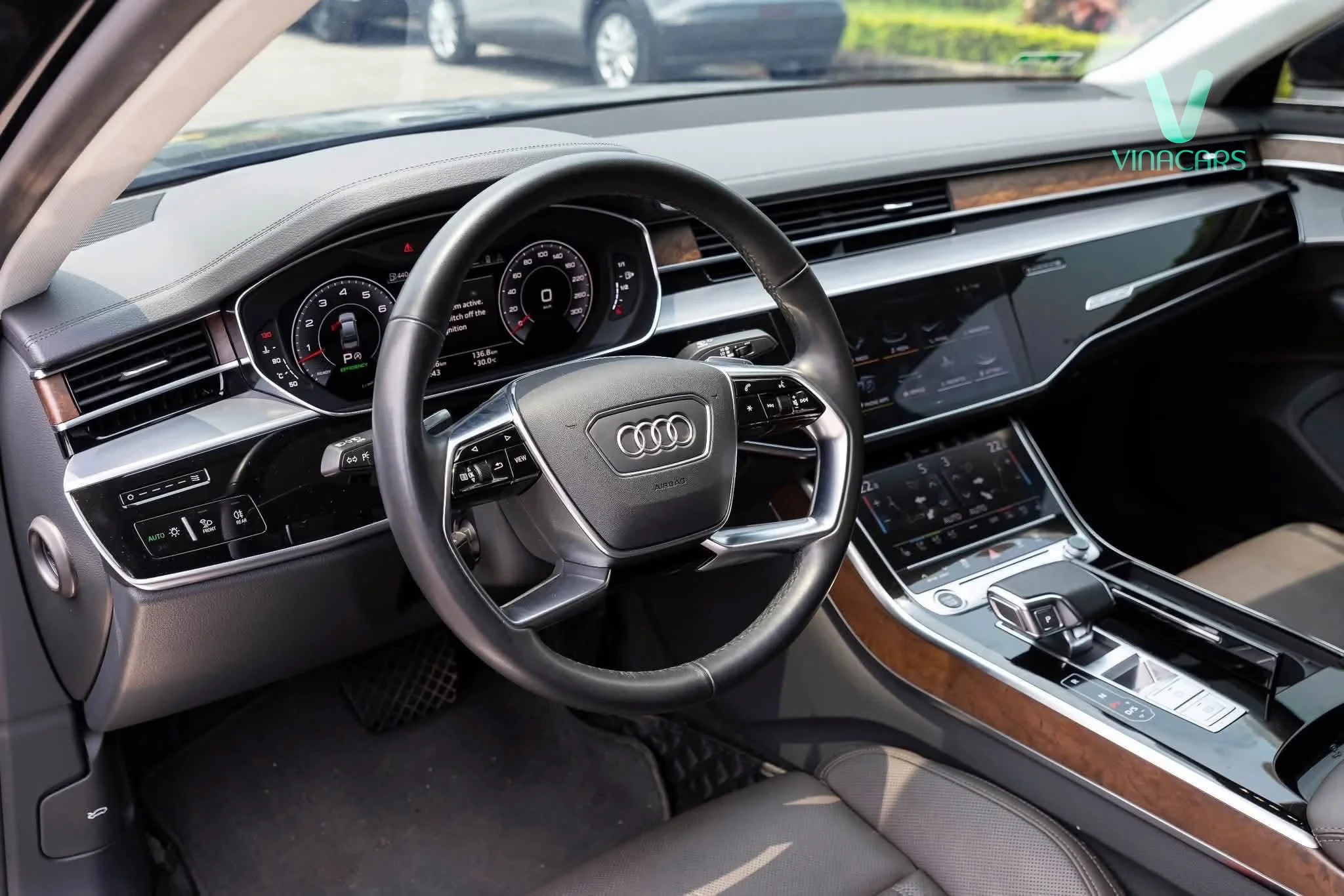 Audi A8L 55 TFSI 2022