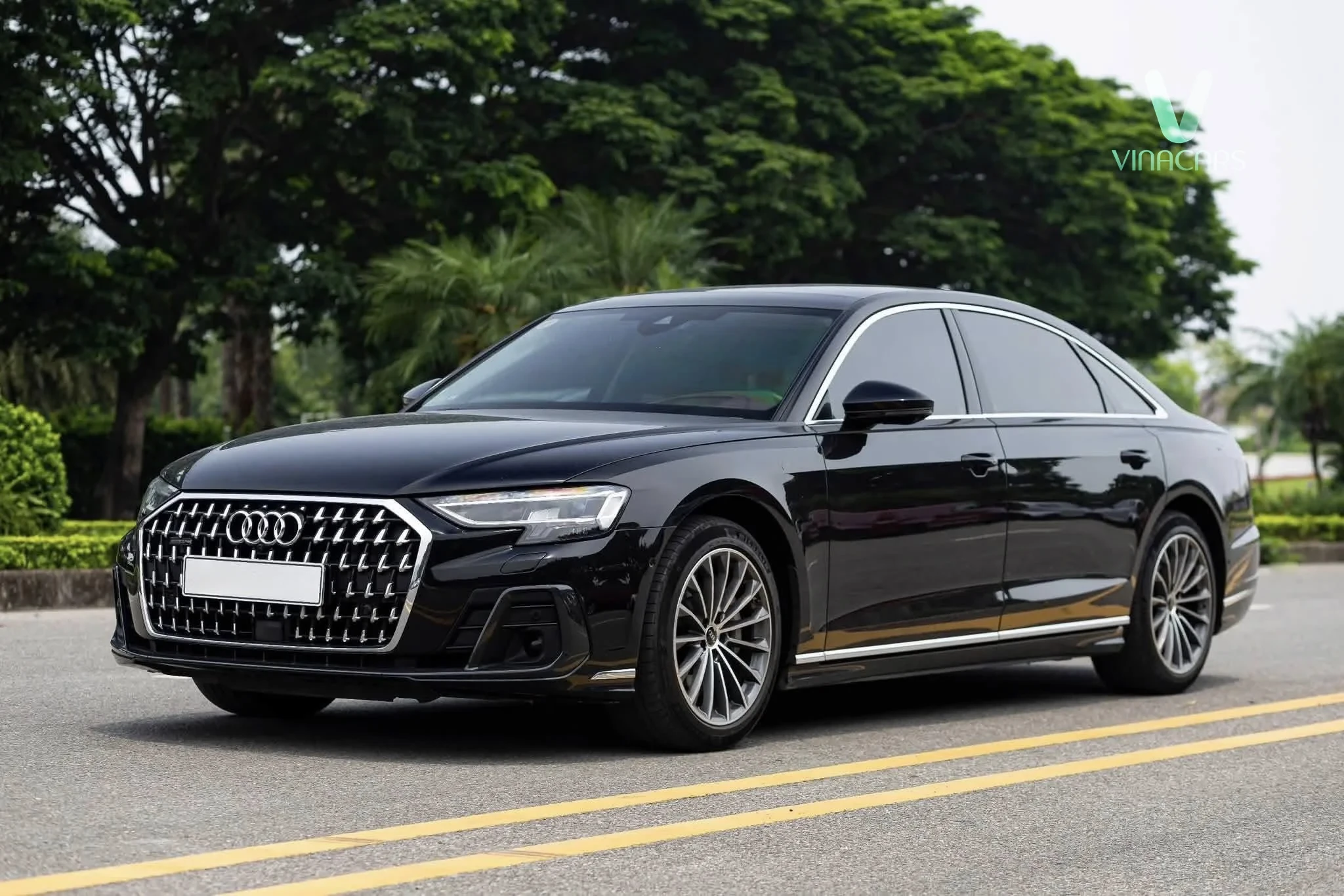 Audi A8L 55 TFSI 2022