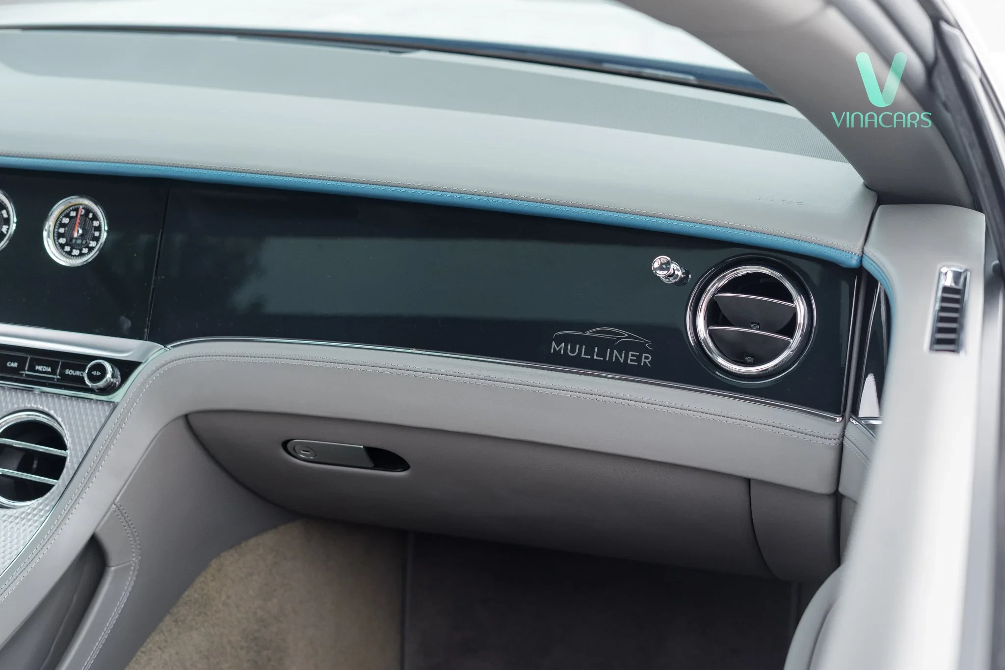 Bentley Continental GT V8 Mulliner 2022