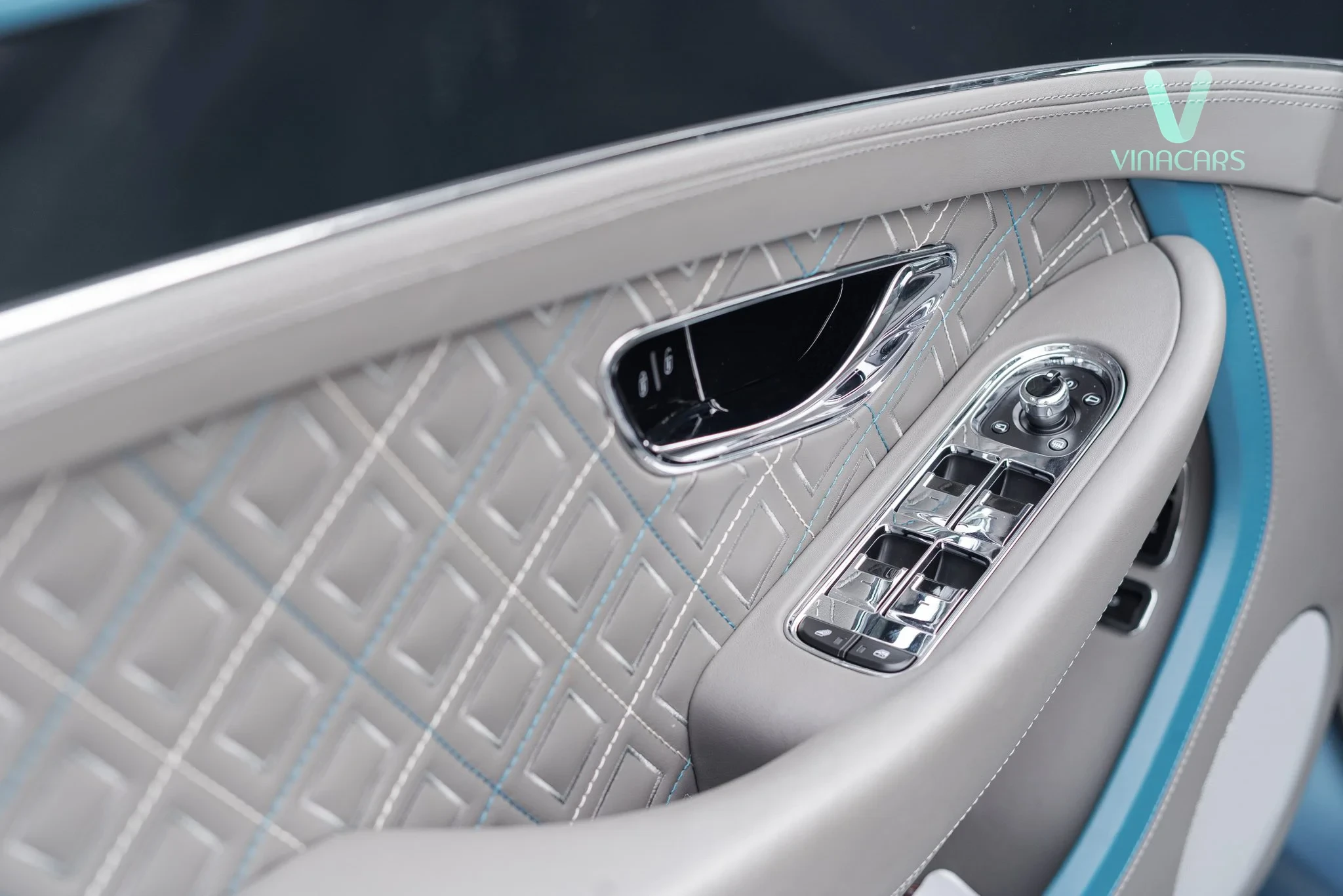 Bentley Continental GT V8 Mulliner 2022
