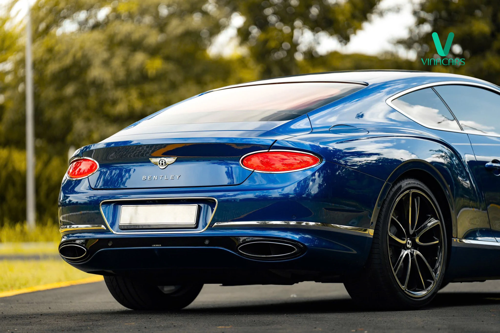 Bentley Continental GT W12 6.0L 2018