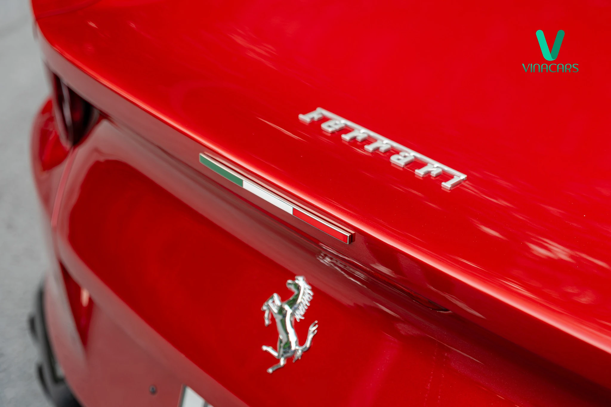 Ferrari 812 GTS 2023