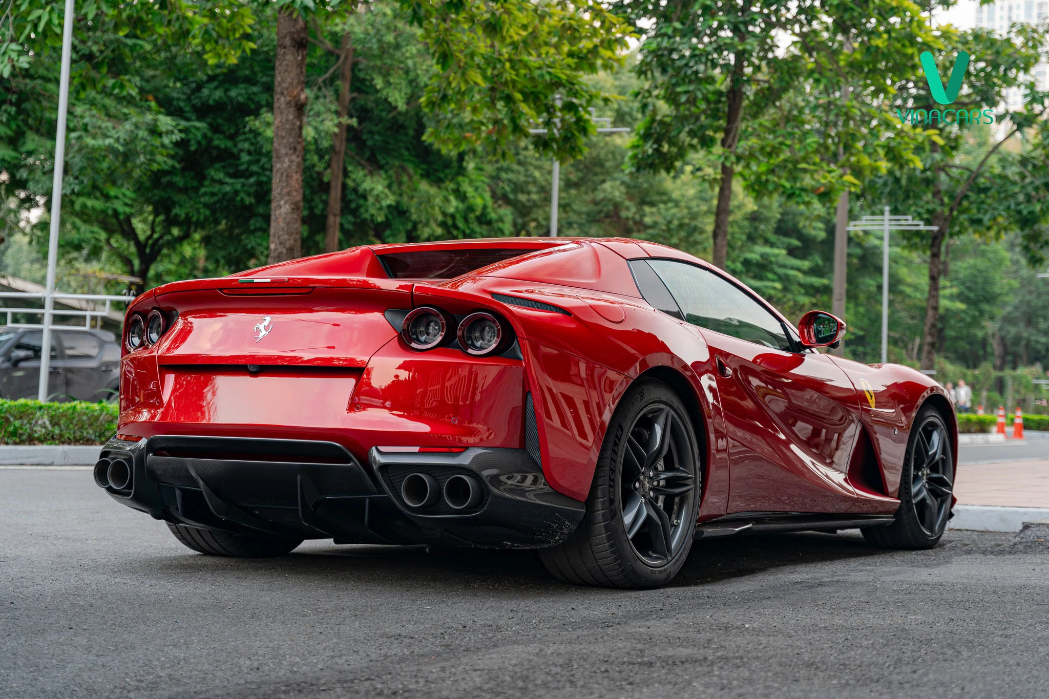 Ferrari 812 GTS 2023