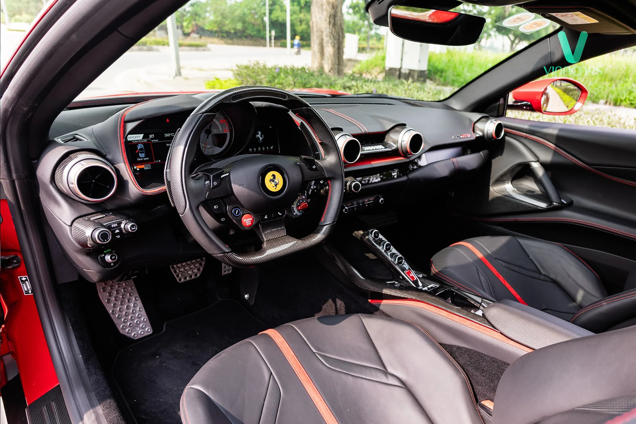 Ferrari 812 GTS 2023