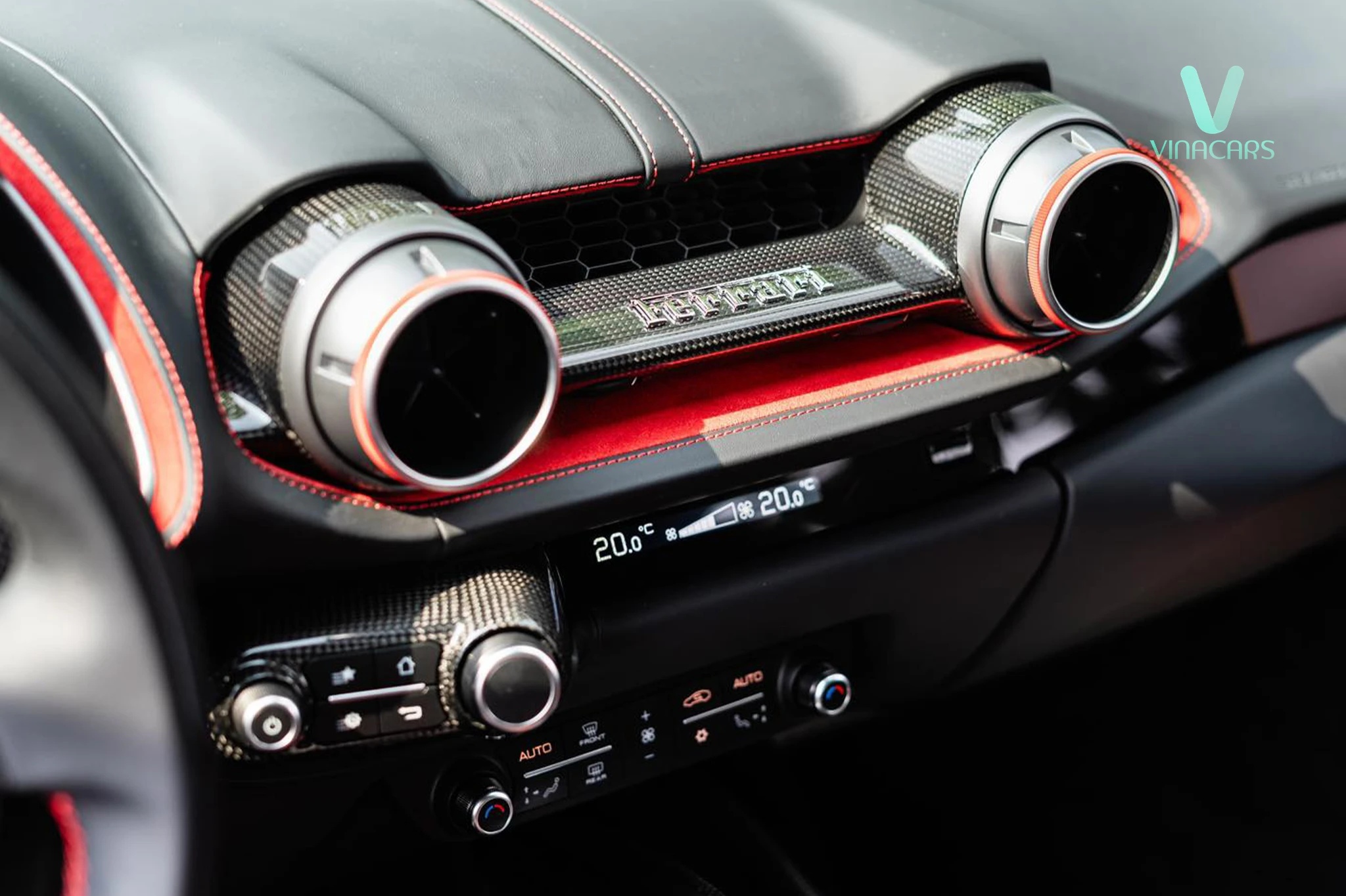 Ferrari 812 GTS 2023