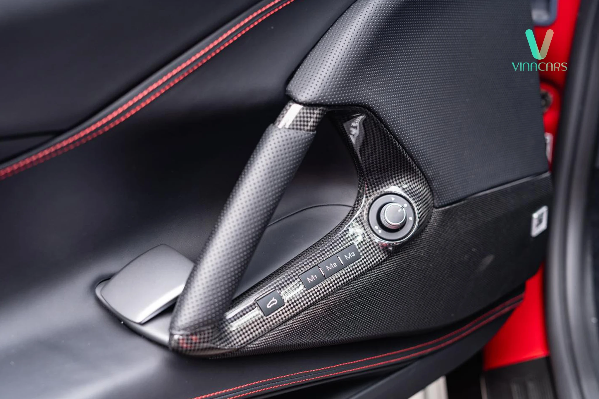 Ferrari 812 GTS 2023