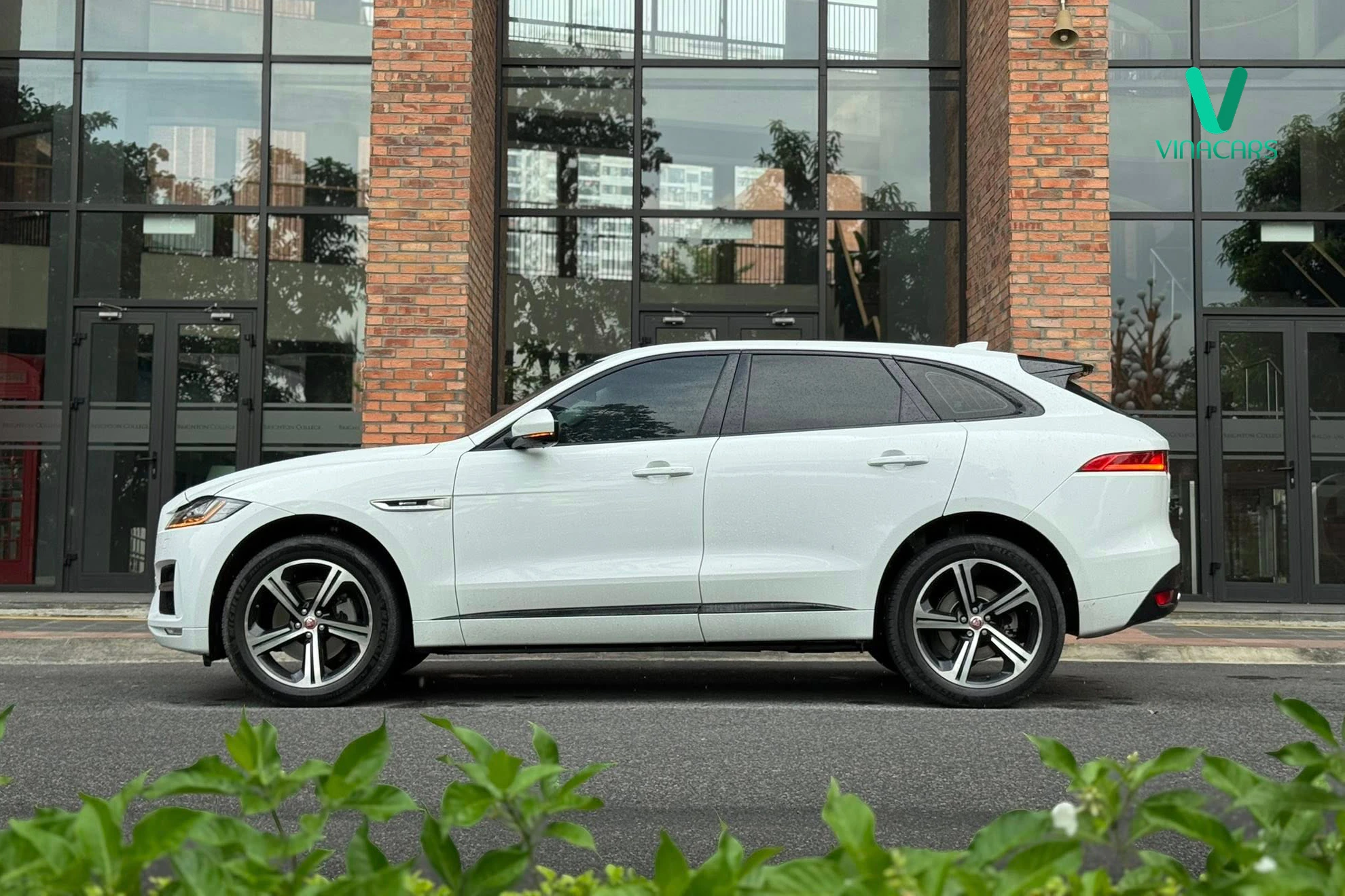 Jaguar F-Pace R-Sport 2016